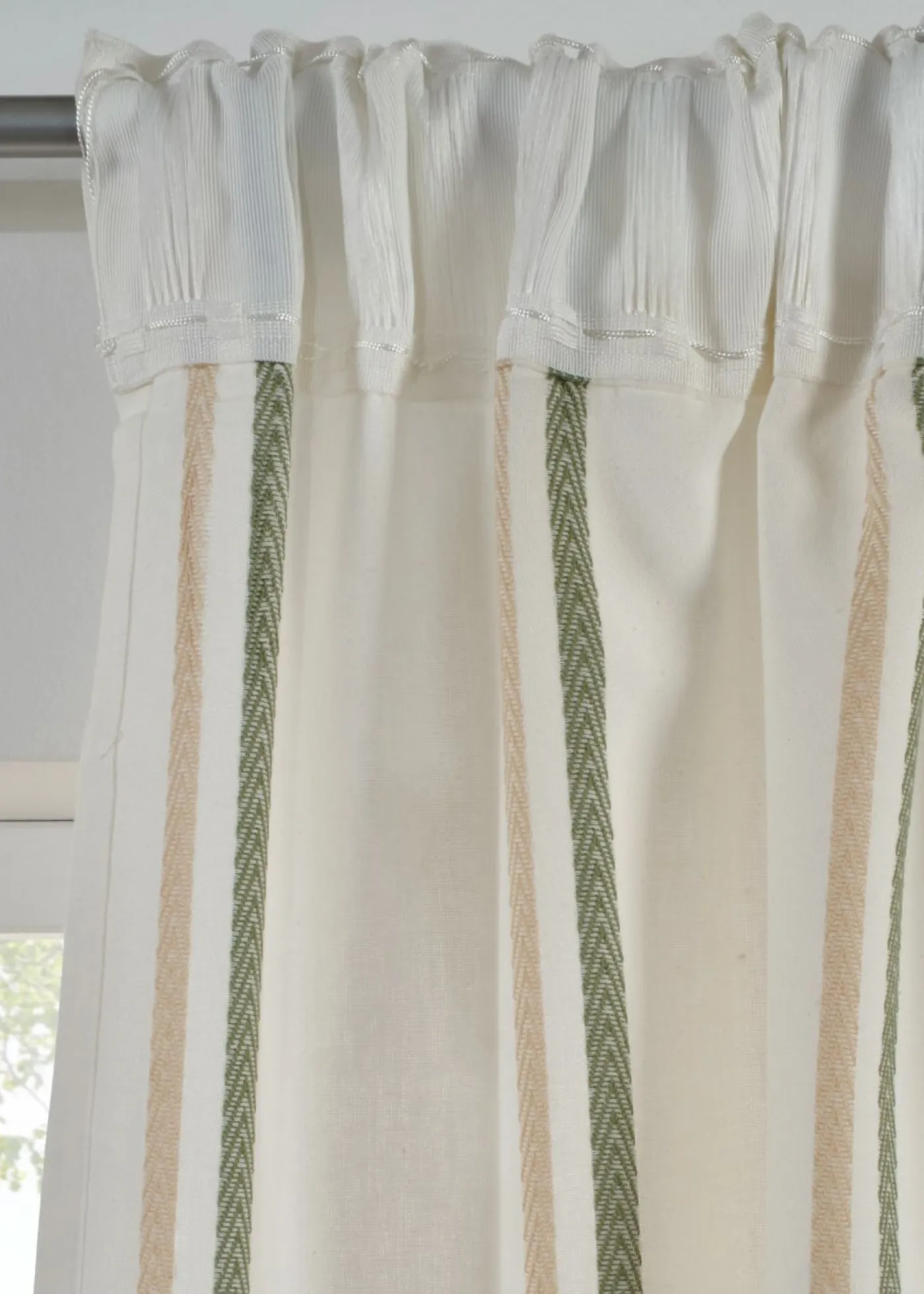 bonprix bonprix Muebles De Sala De Estar·Cortinas De Salón|Cortinas Para Dormitorio>Cortina con rayas (1 unidad) crema-arena-verde oscuro rayas verticales