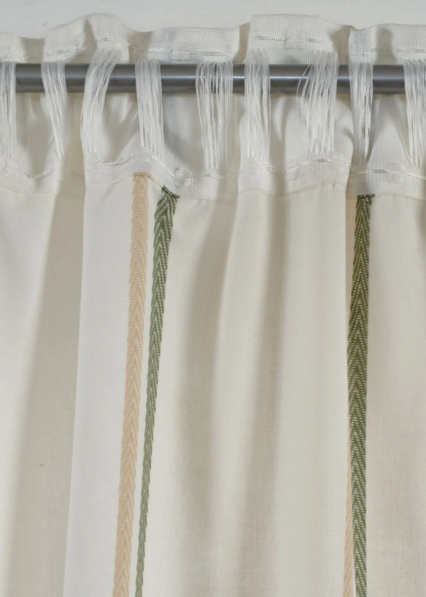 bonprix bonprix Muebles De Sala De Estar·Cortinas De Salón|Cortinas Para Dormitorio>Cortina con rayas (1 unidad) crema-arena-verde oscuro rayas verticales