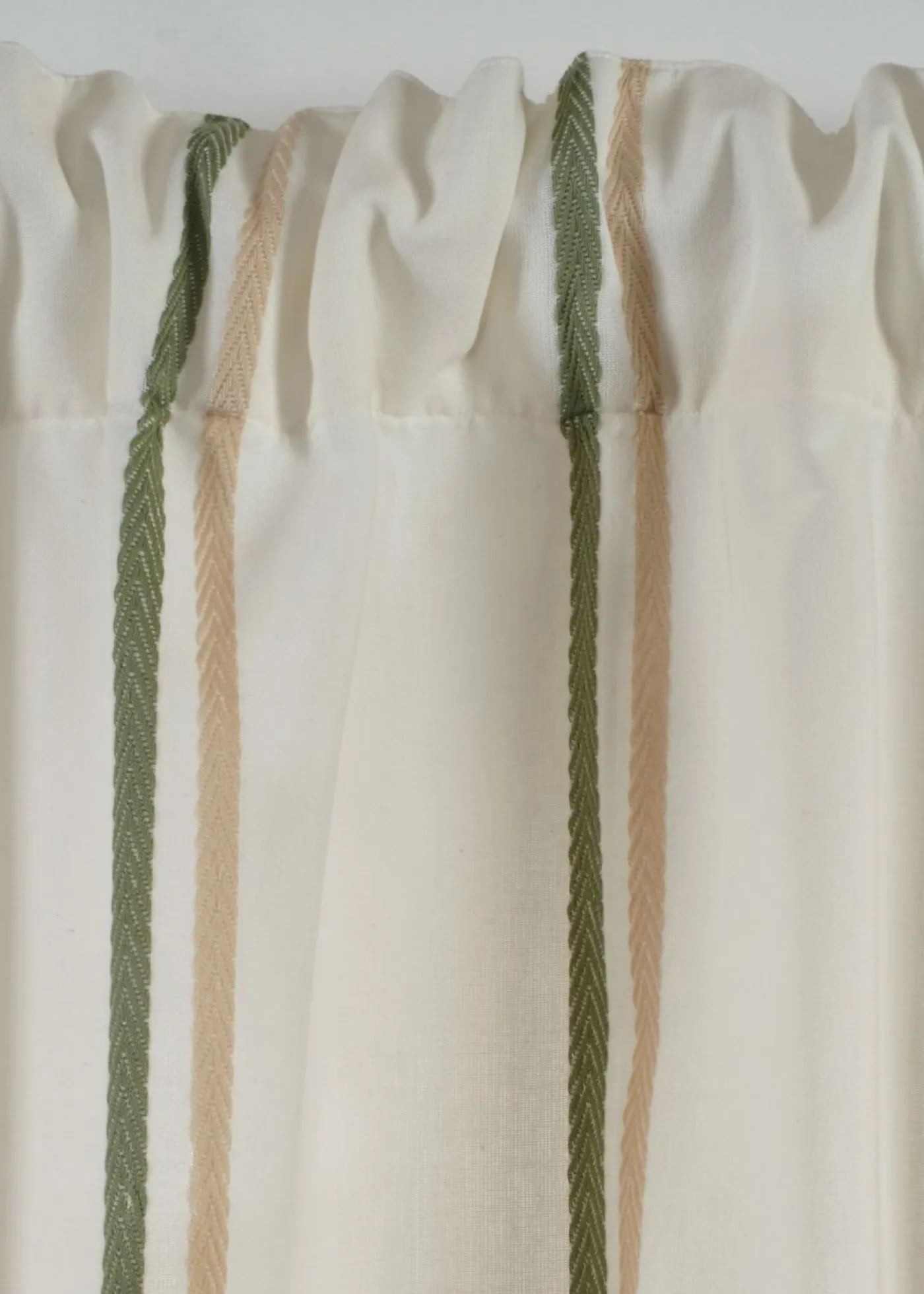 bonprix bonprix Muebles De Sala De Estar·Cortinas De Salón|Cortinas Para Dormitorio>Cortina con rayas (1 unidad) crema-arena-verde oscuro rayas verticales