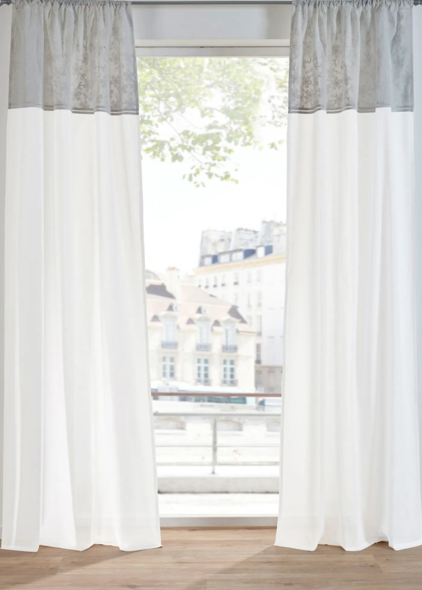 bonprix bonprix Muebles De Sala De Estar·Cortinas De Salón|Cortinas Para Dormitorio>Cortina de algodón orgánico con bordado (1 unidad) Blanco-gris