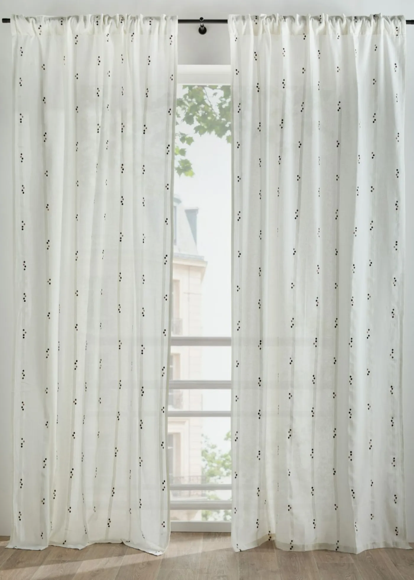 bonprix bonprix Muebles De Sala De Estar·Cortinas De Salón|Cortinas Para Dormitorio>Cortina de algodón orgánico tejida con lunares (1 unidad) Crema-marrón grisáceo-negro-verde oscuro