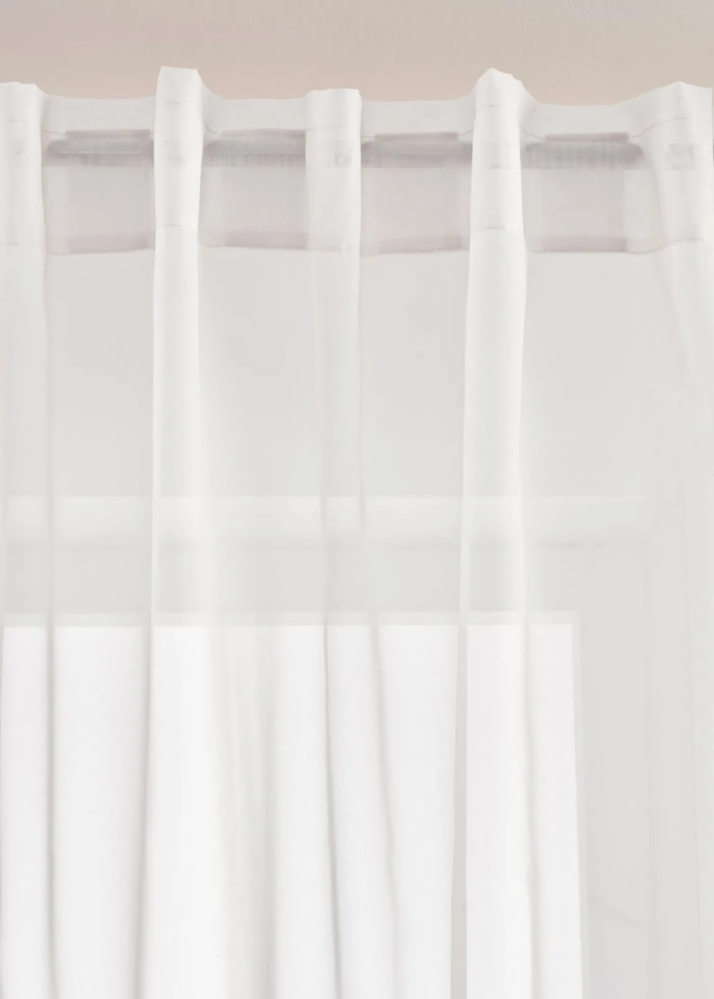 bonprix bonprix Cortina de gasa ligera con lazos ocultos (1 unidad)