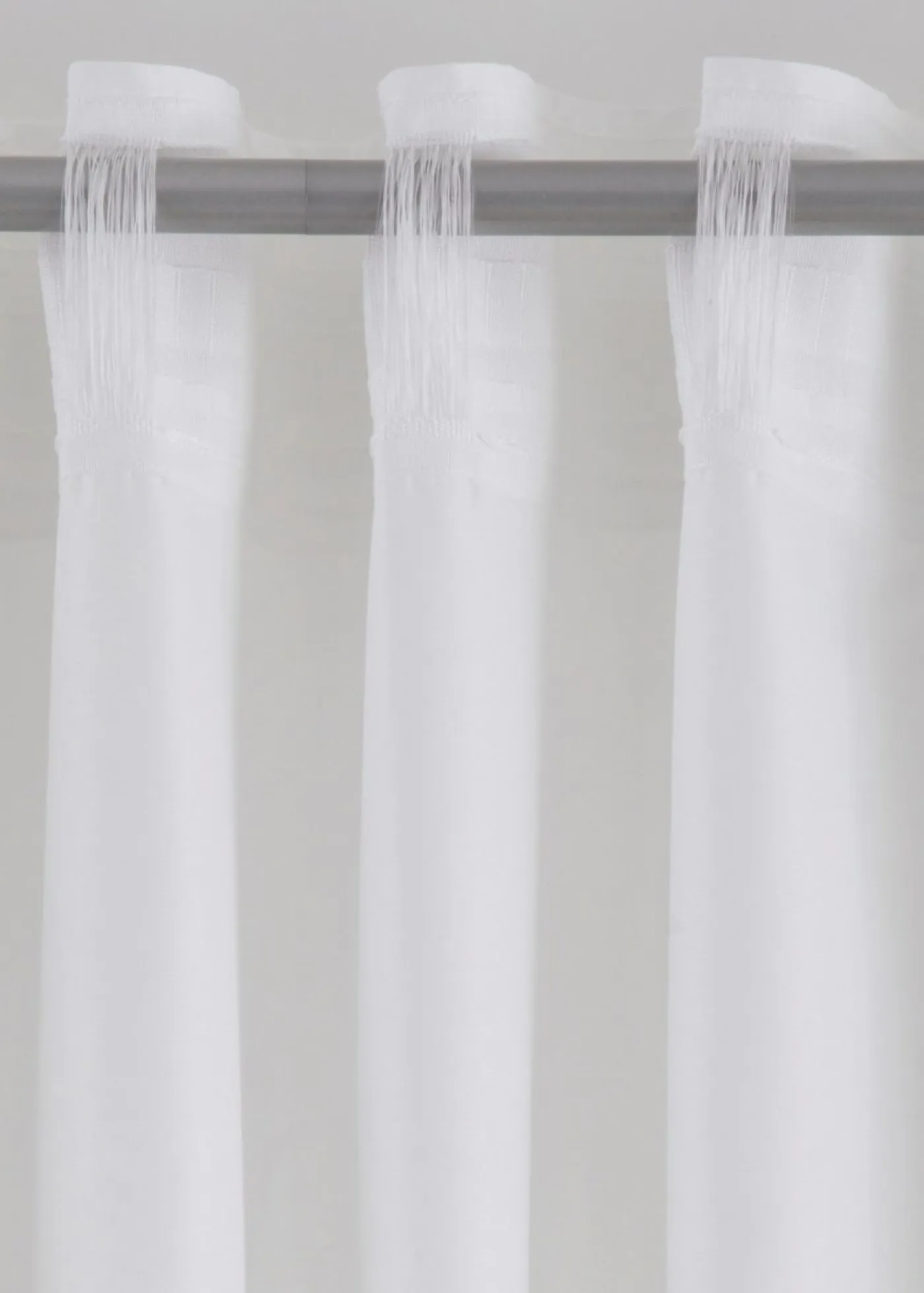 bonprix bonprix Muebles De Sala De Estar·Cortinas De Salón|Cortinas Para Dormitorio>Cortina de microfibra con estampado floral (1 unidad) Blanco-gris