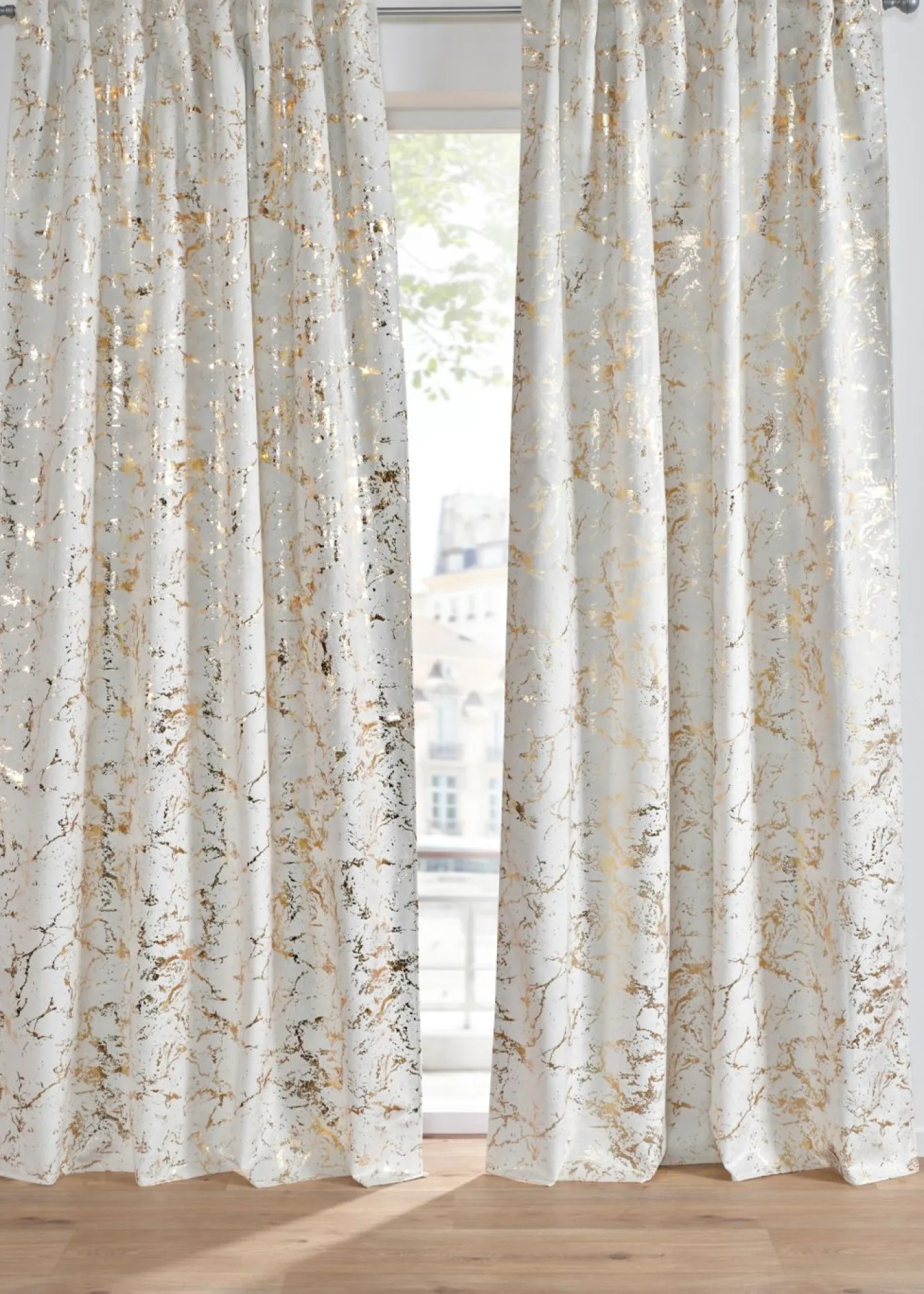 bonprix bonprix Cortina oscurecedora con superficie aterciopelada y brillo (1 unidad)