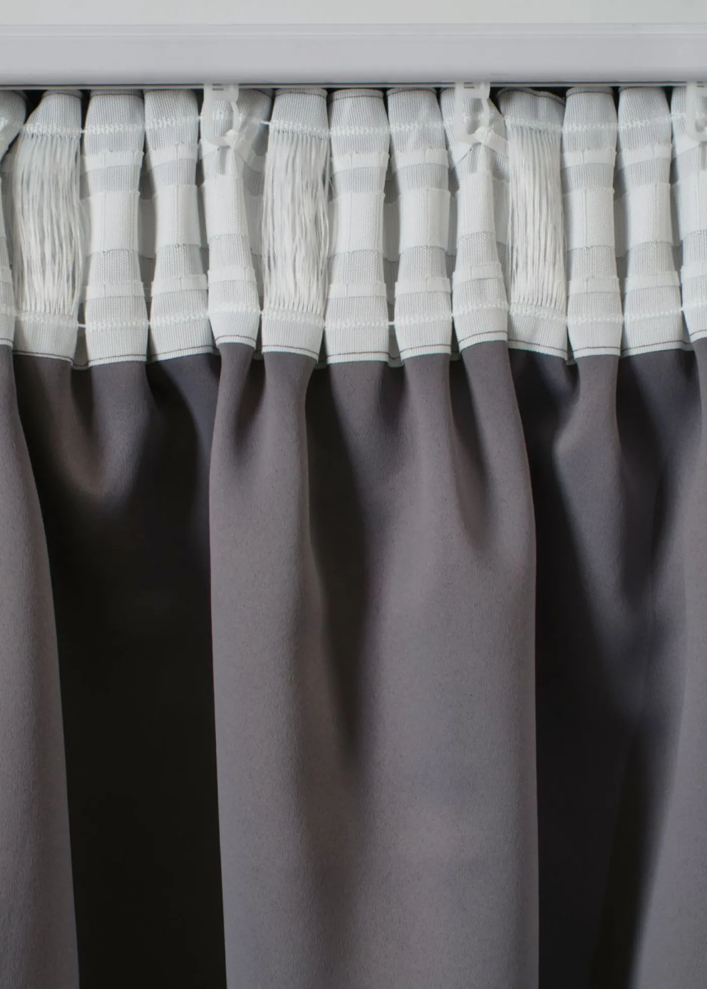 bonprix bonprix Muebles De Dormitorio·Cortinas Opacas|Cortinas Opacas>Cortina oscurecedora con brillo, también en tamaño extralargo (1 unidad) Gris-plata