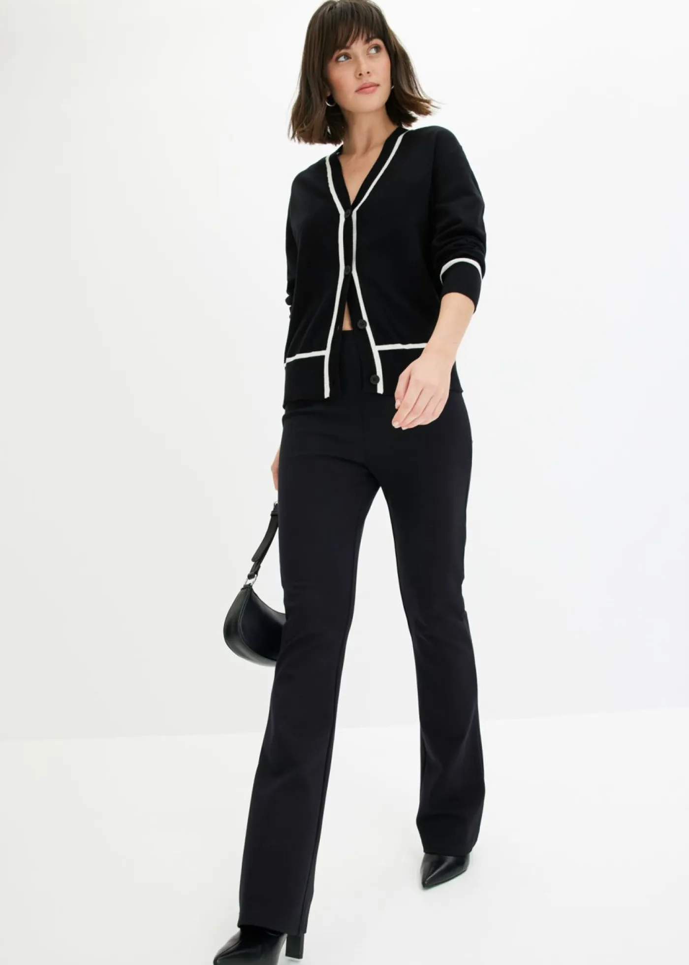 bonprix bonprix Jerséis|Ropa De Punto>Cárdigan con cuello en V Negro-blanco lana