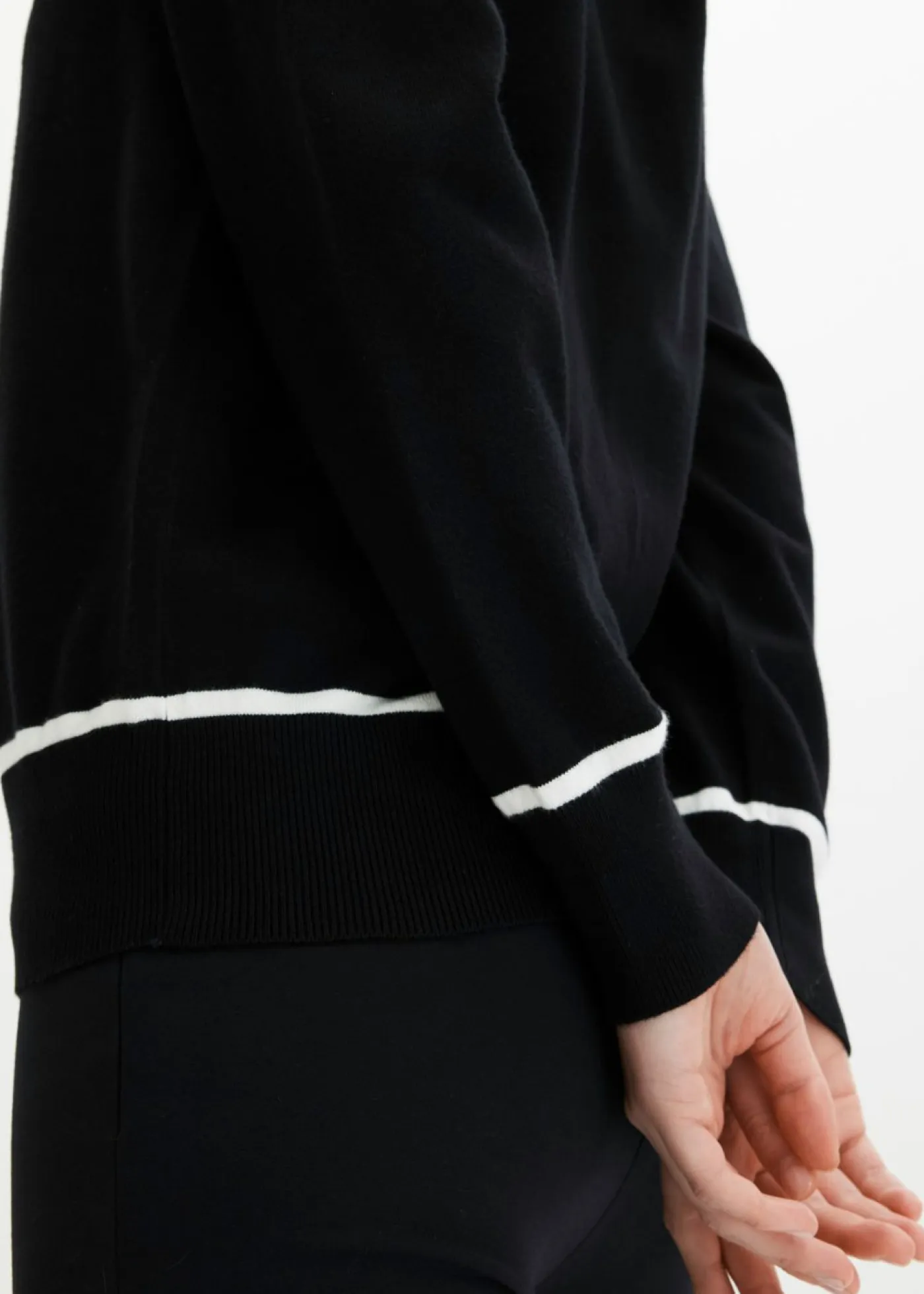 bonprix bonprix Jerséis|Ropa De Punto>Cárdigan con cuello en V Negro-blanco lana