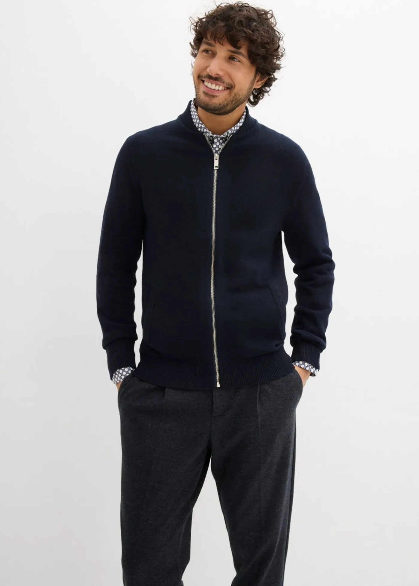 bonprix bonprix Jerséis Y Cárdigans>Cárdigan con regular fit Azul marino