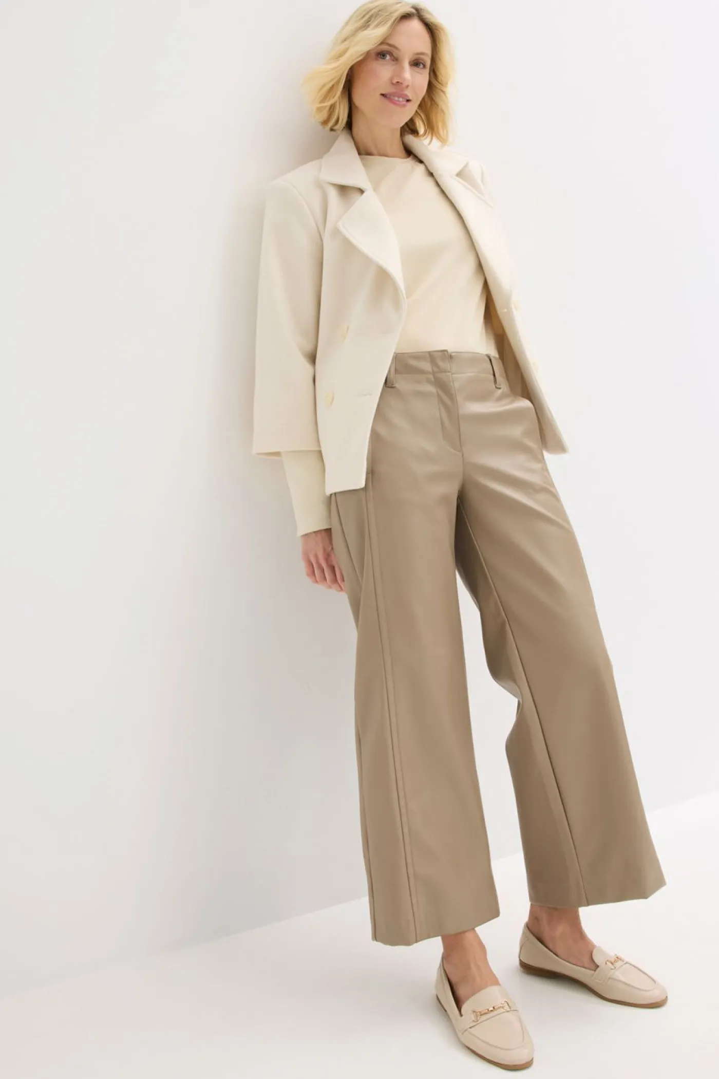 bonprix bonprix Pantalones>Culotte de piel sintética Marrón grisáceo