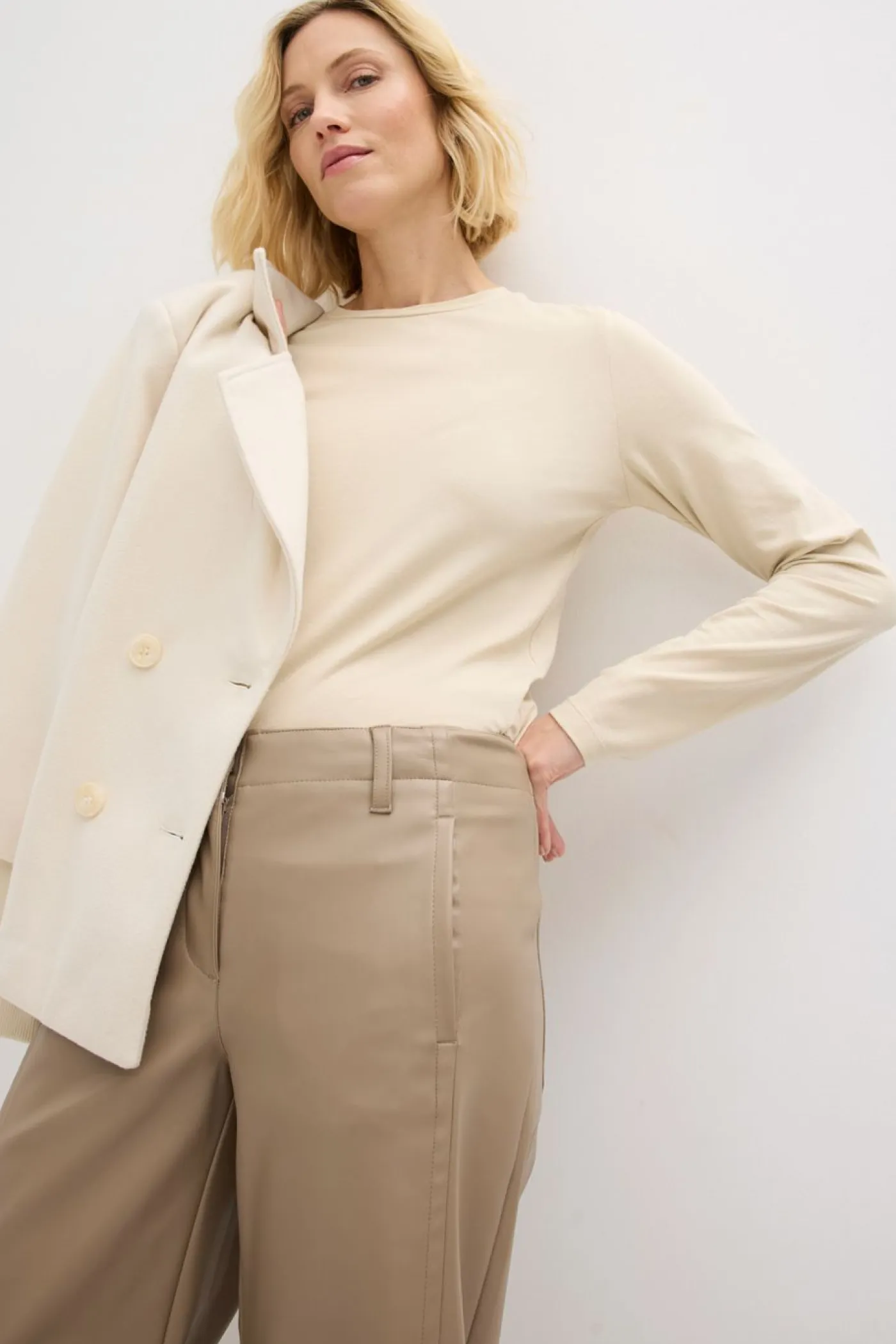 bonprix bonprix Pantalones>Culotte de piel sintética Marrón grisáceo