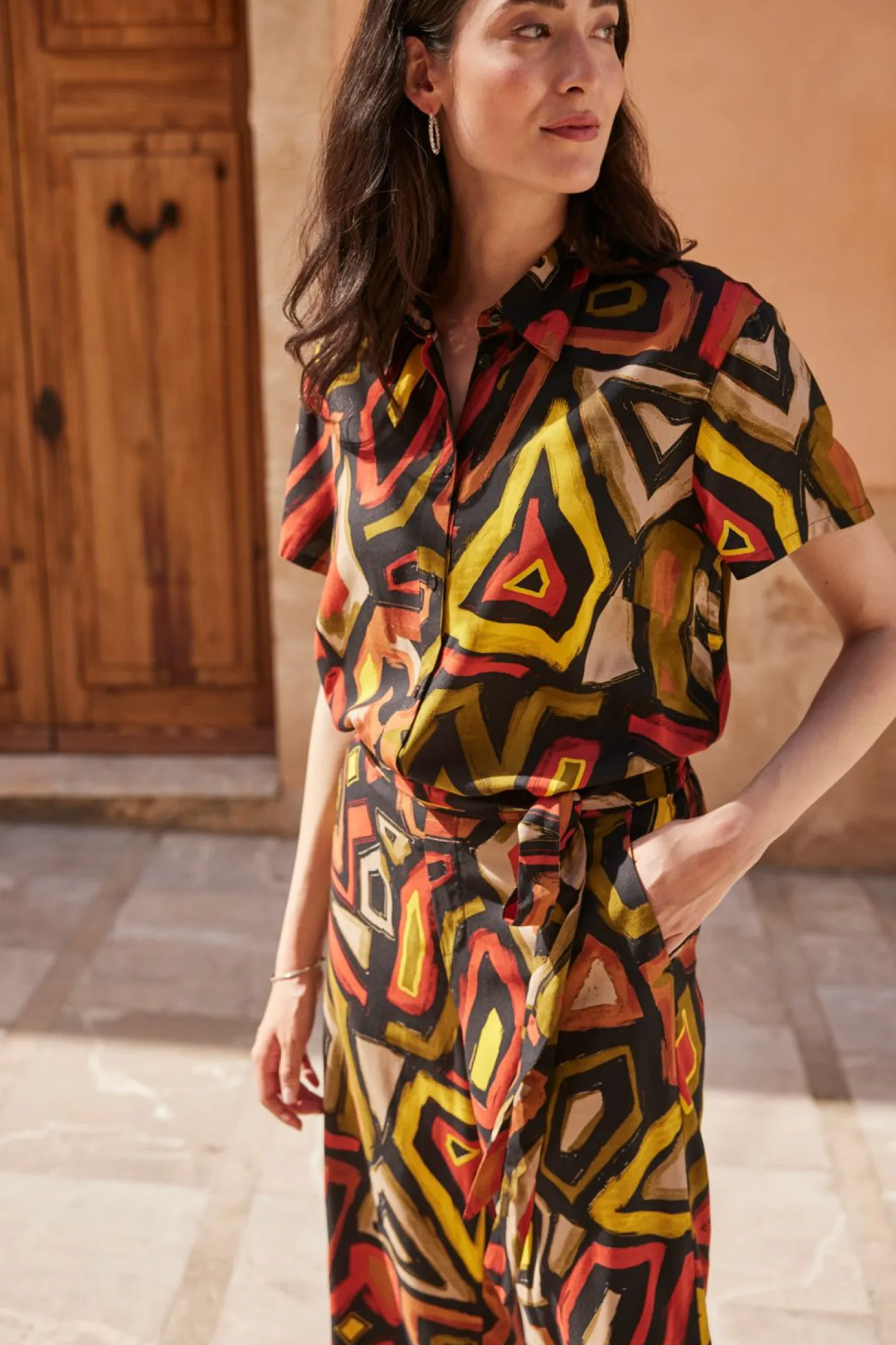 bonprix bonprix Pantalones|Novedades>Culotte de viscosa fluida Negro-azul con estampado gráfico