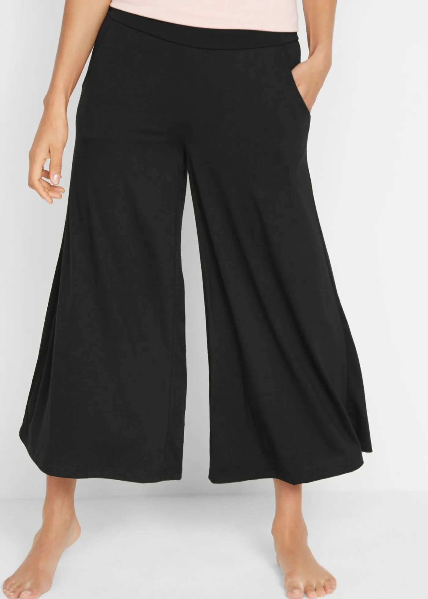 bonprix bonprix Homewear|Ropa Deportiva>Culotte homewear con pernera ancha Negro
