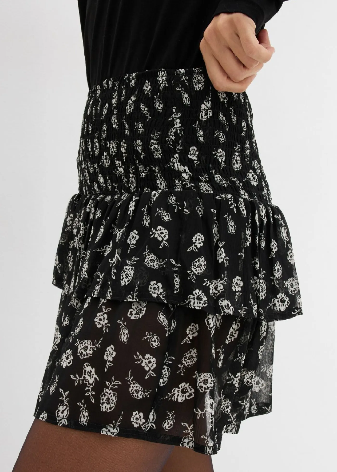 bonprix bonprix Faldas>Falda a capas de tejido arrugado estructurado Negro-blanco lana