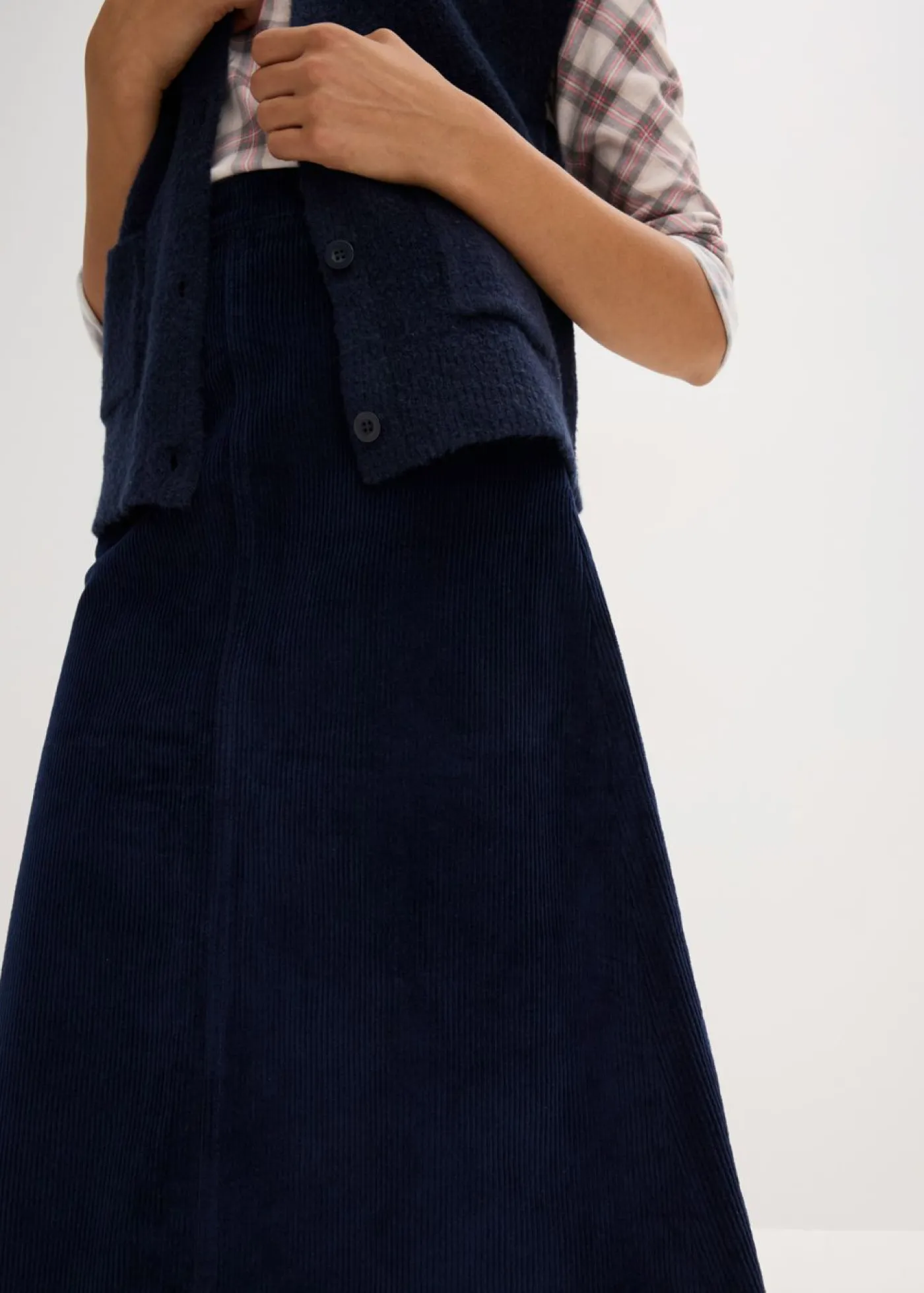 bonprix bonprix Faldas>Falda de pana azul tinta