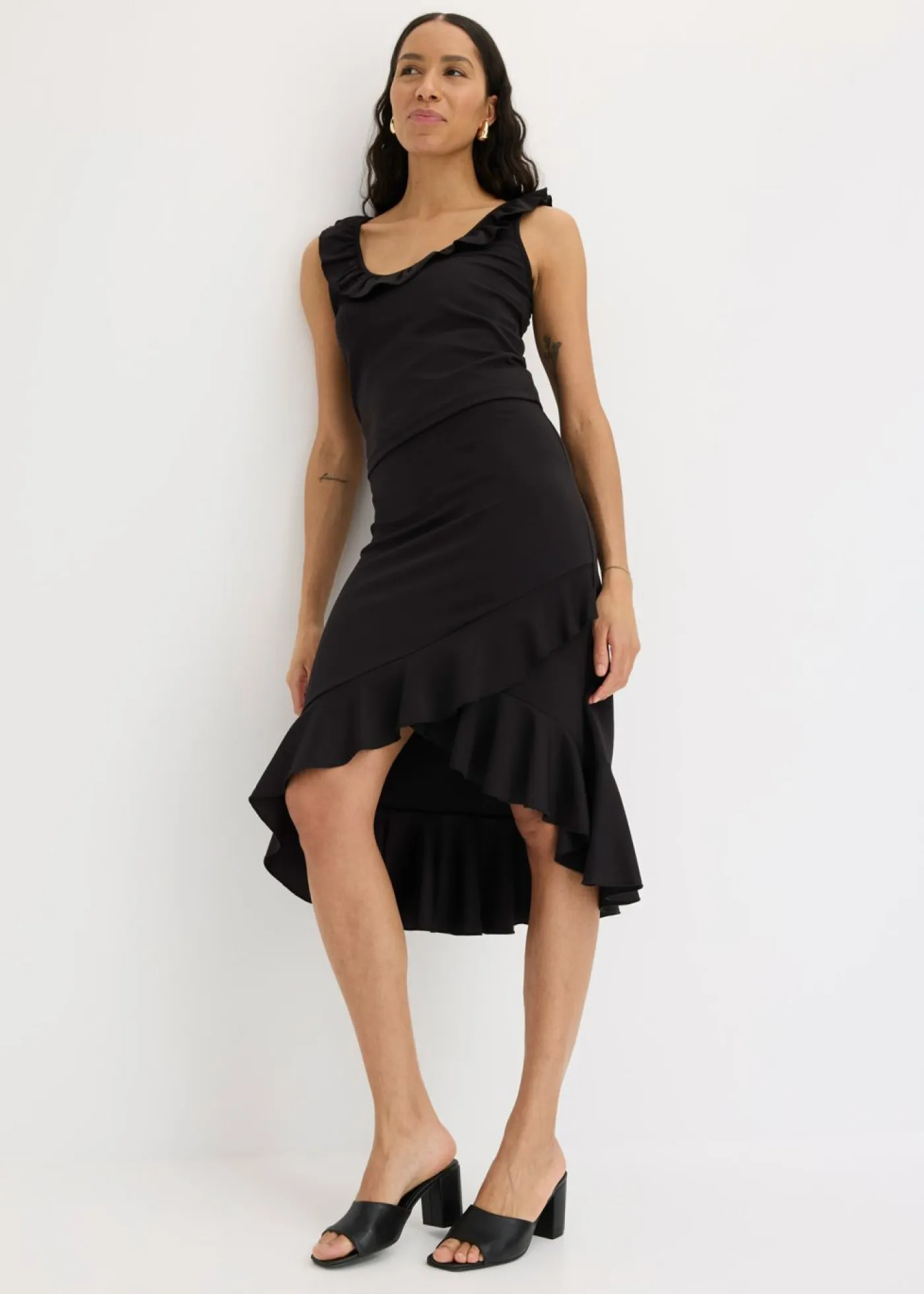 bonprix bonprix Faldas>Falda de punto con volantes Negro