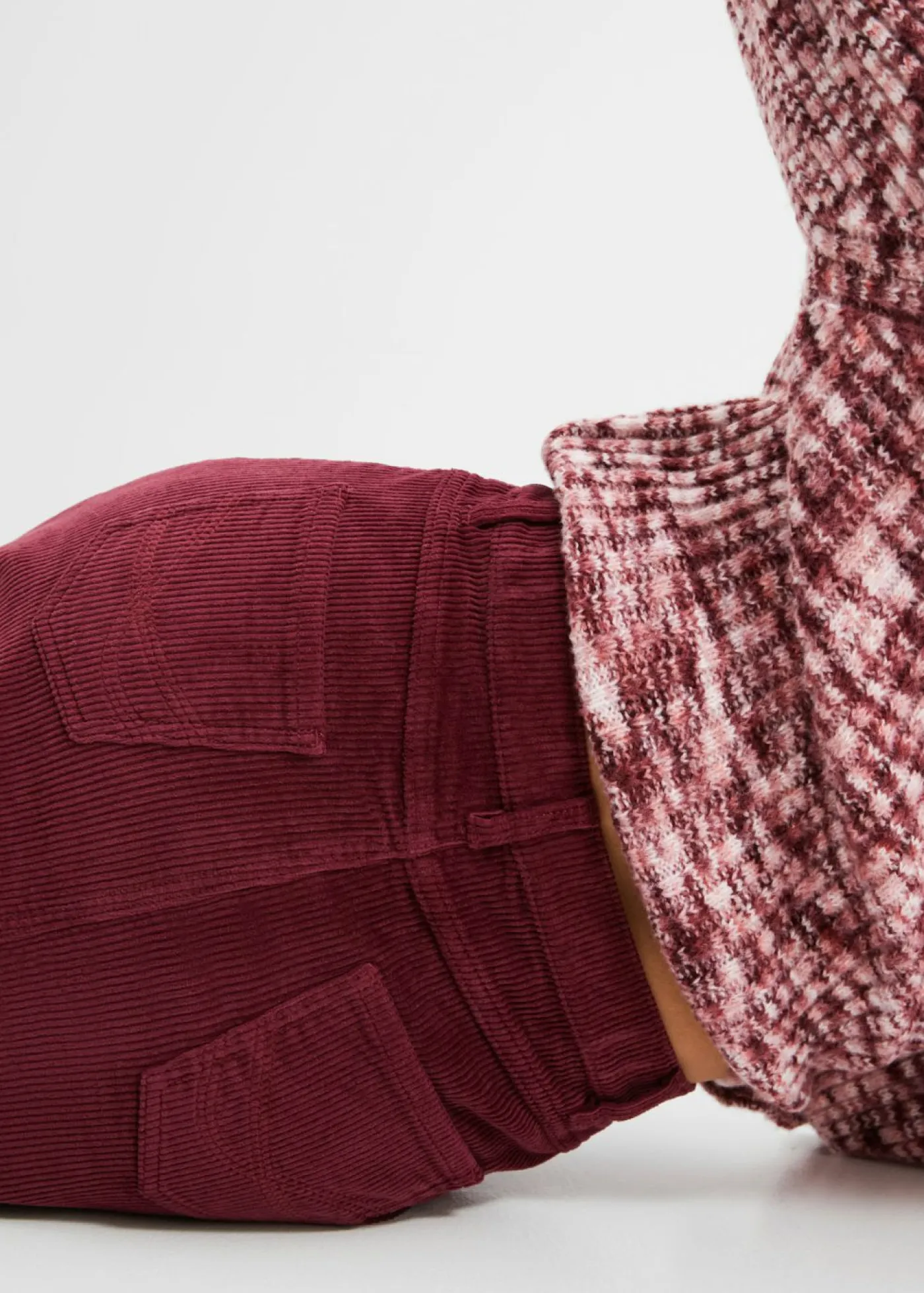 bonprix bonprix Faldas>Falda elástica de pana con botones rojo avellana