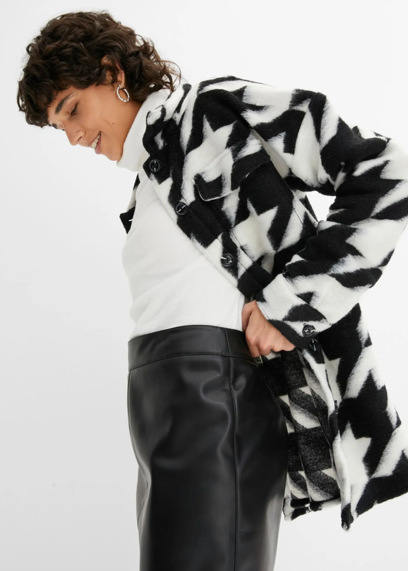 bonprix bonprix Faldas>Falda lápiz de piel sintética Negro