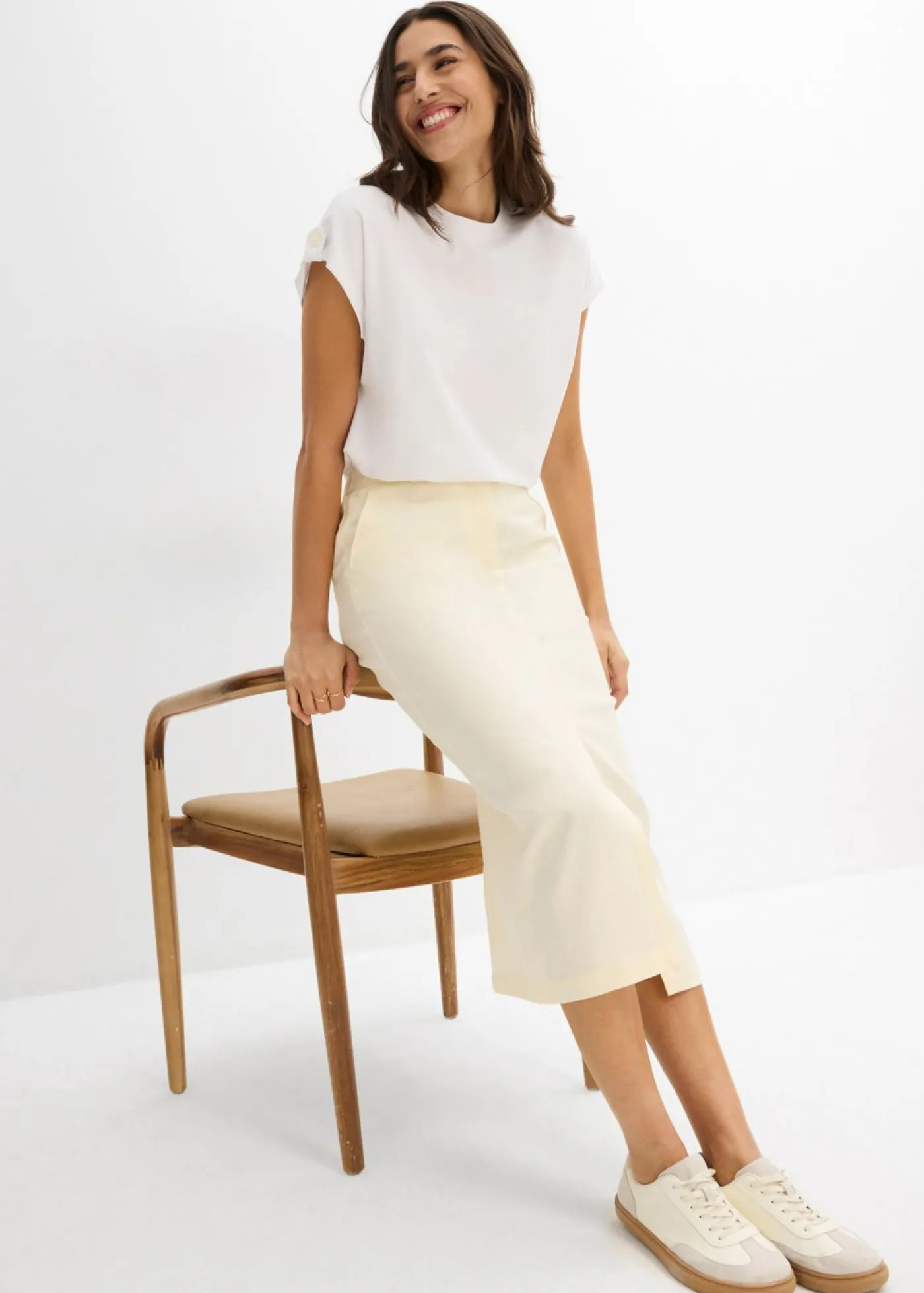 bonprix bonprix Faldas>Falda midi de mezcla de lino vaporosa Blanco-crema