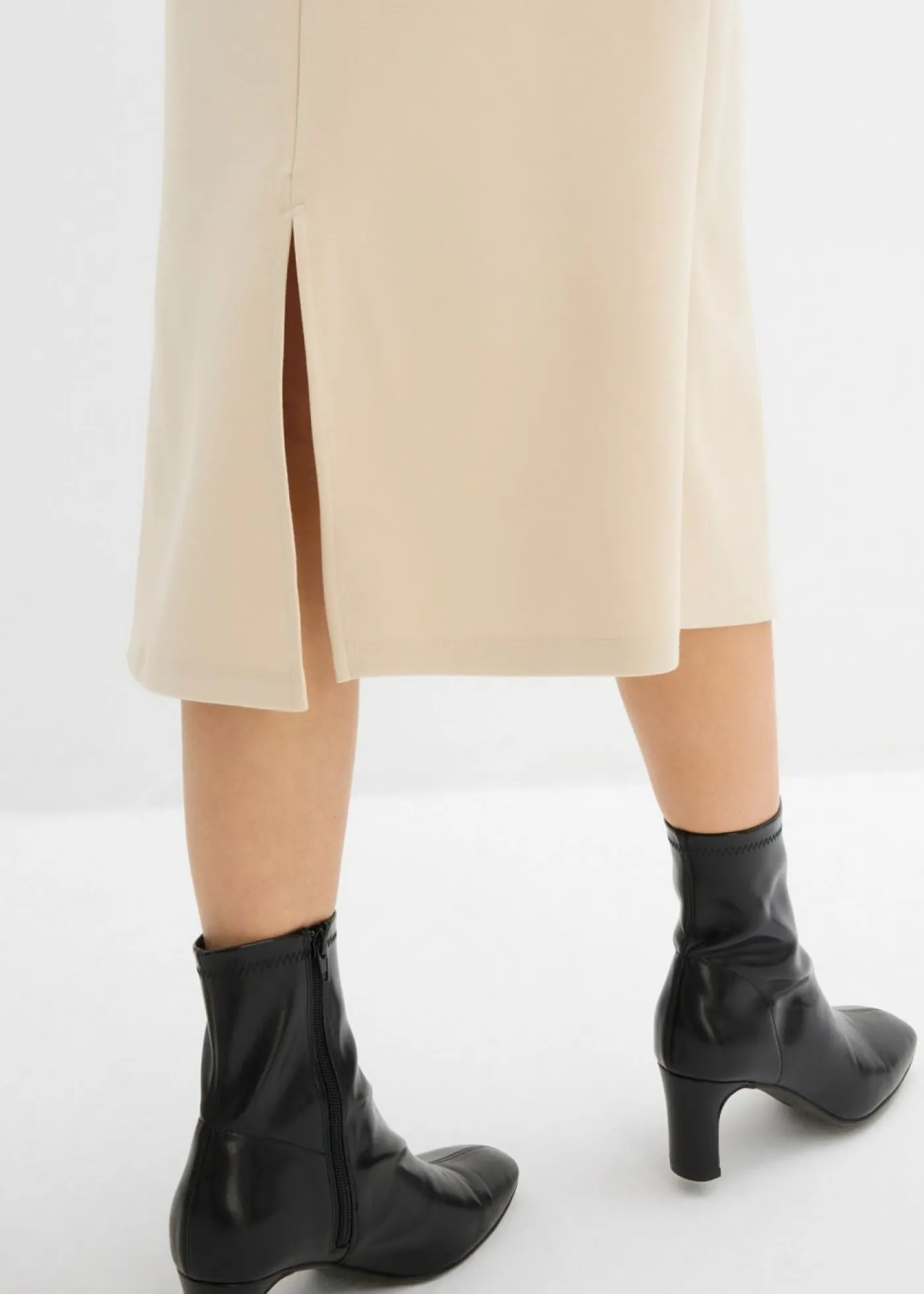 bonprix bonprix Faldas>Falda midi de suave neopreno Arena claro