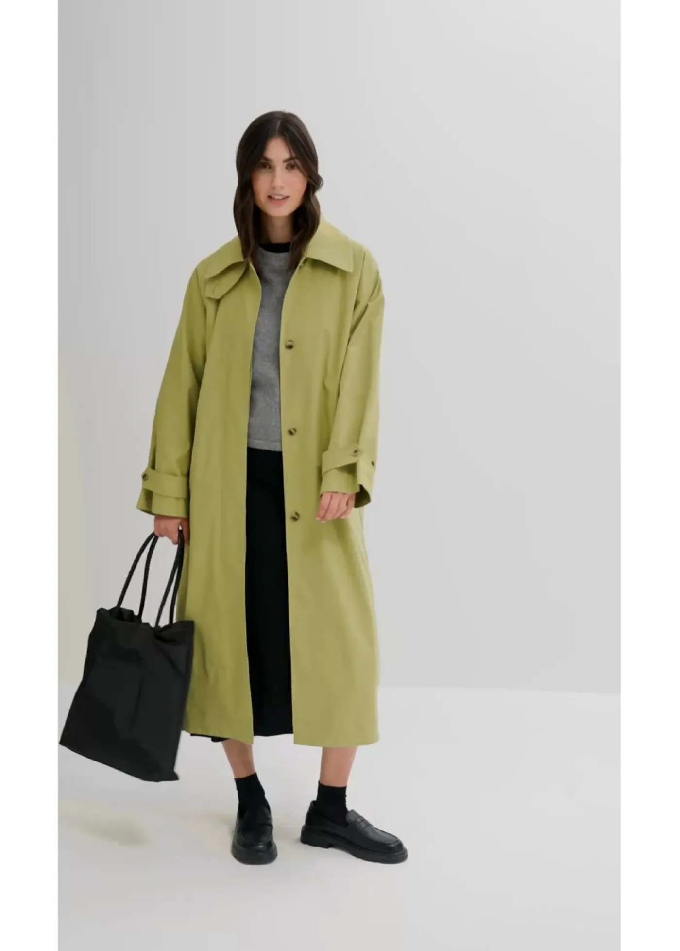 bonprix bonprix Esenciales|Chaquetas Y Abrigos>Gabardina con trabillas Verde caqui