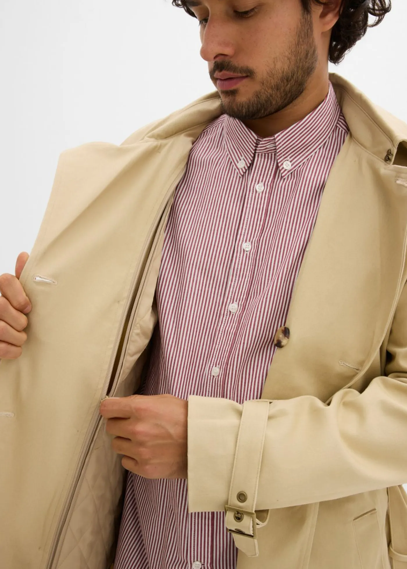 bonprix bonprix Chaquetas Y Abrigos·Abrigos|Chaquetas Y Abrigos·Chaquetas Técnicas>Gabardina impermeable 2 en 1 con capucha desmontable Beige verdoso