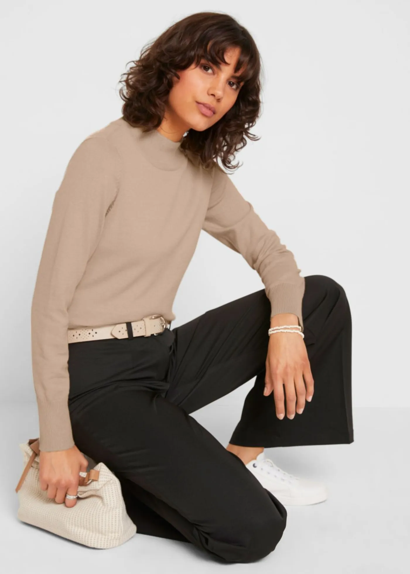 Mujer bonprix bonprix Jersey básico de punto fino con cuello alto y algodón reciclado