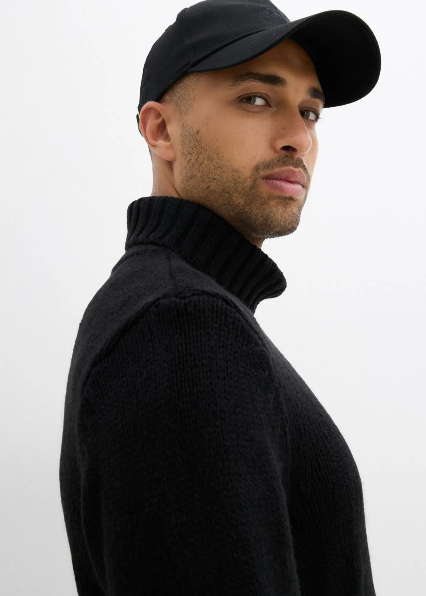 bonprix bonprix Jerséis Y Cárdigans>Jersey de cuello alto Negro