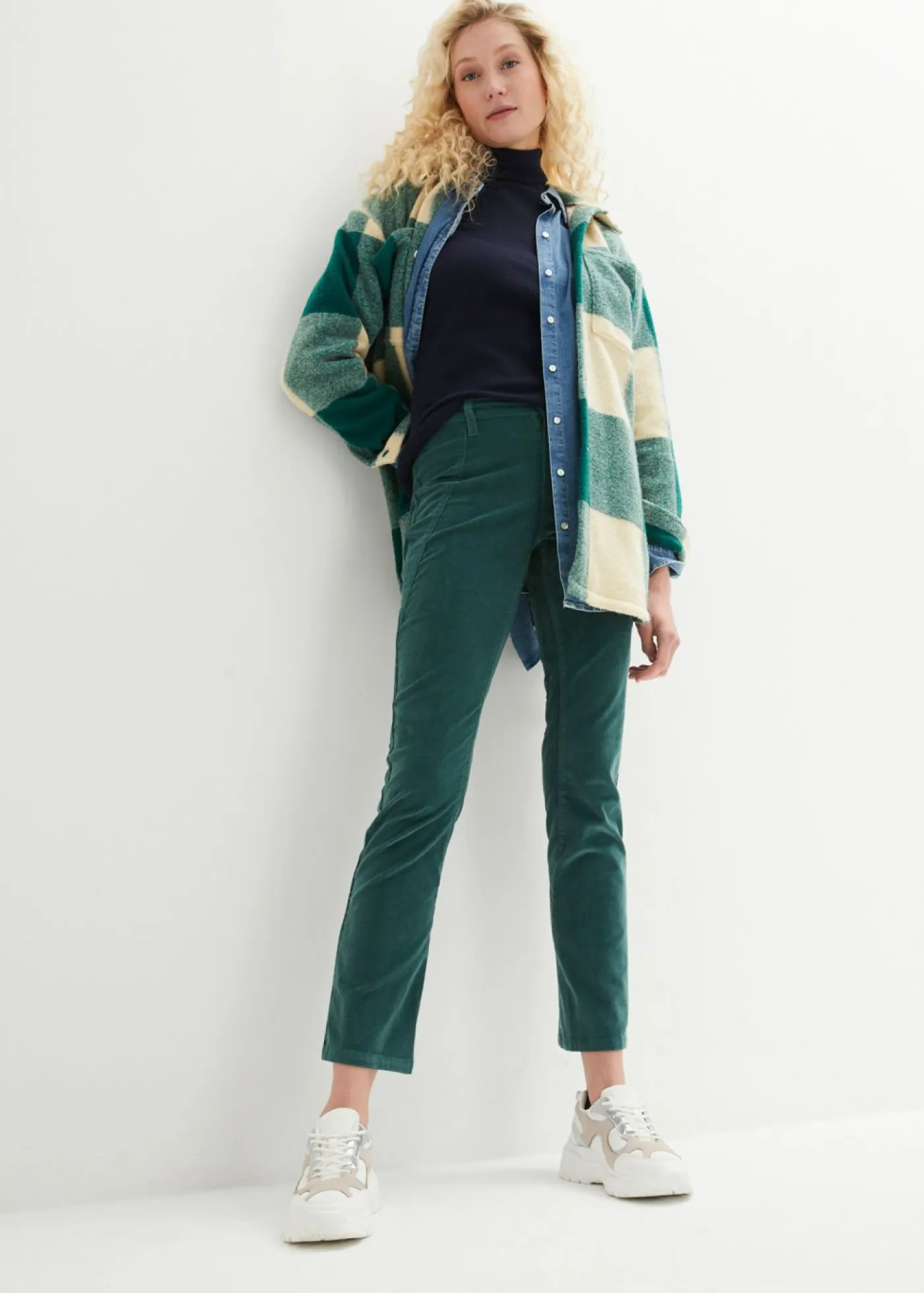 bonprix bonprix Básicos|Jerséis>Jersey de cuello alto y manga corta Azul marino