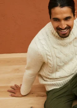 Hombre bonprix bonprix Jersey de cuello vuelto con patrón trenzado