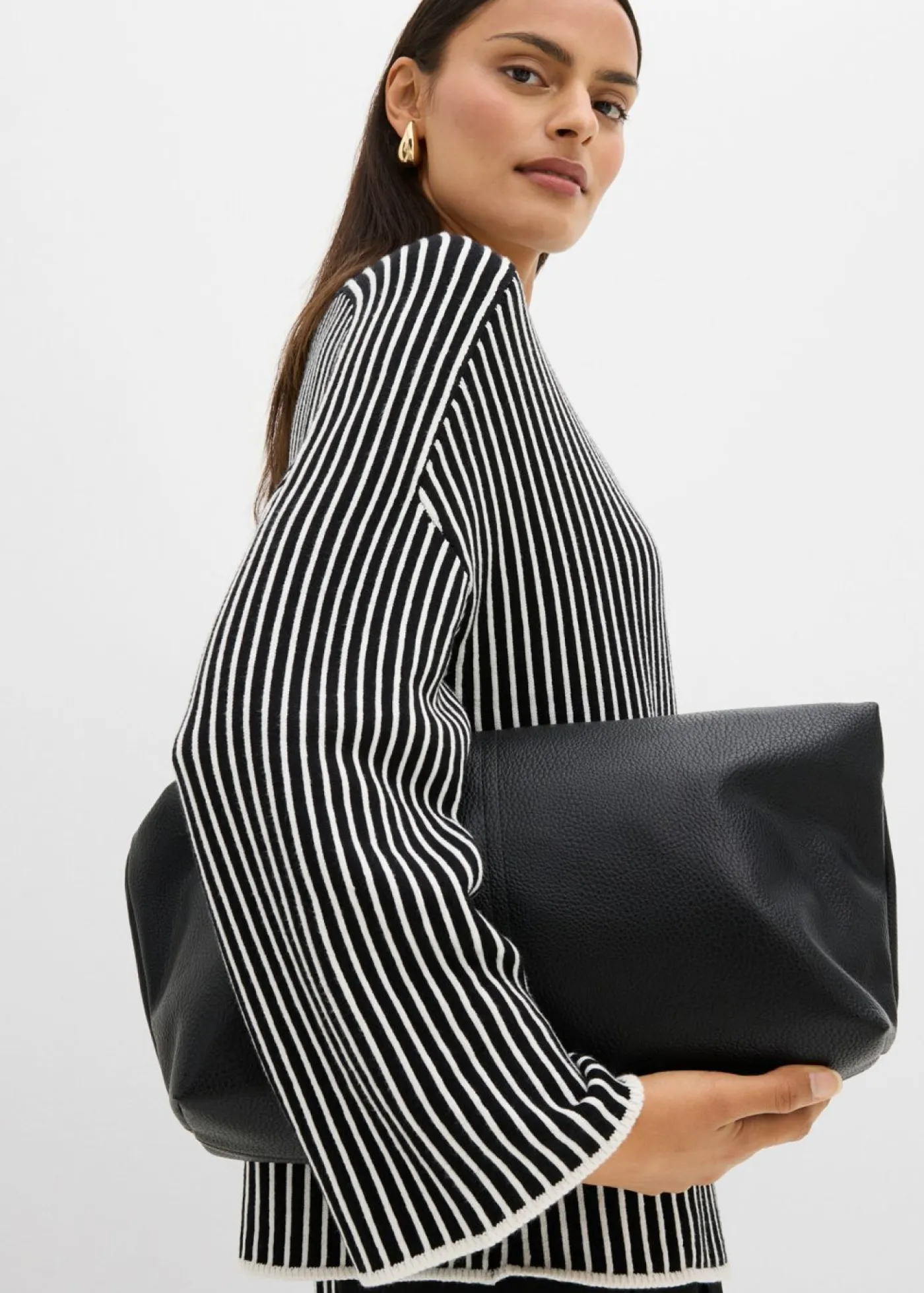 bonprix bonprix Esenciales|Jerséis>Jersey de mezcla de viscosa con cuello alto negro-blanco lana rayas verticales