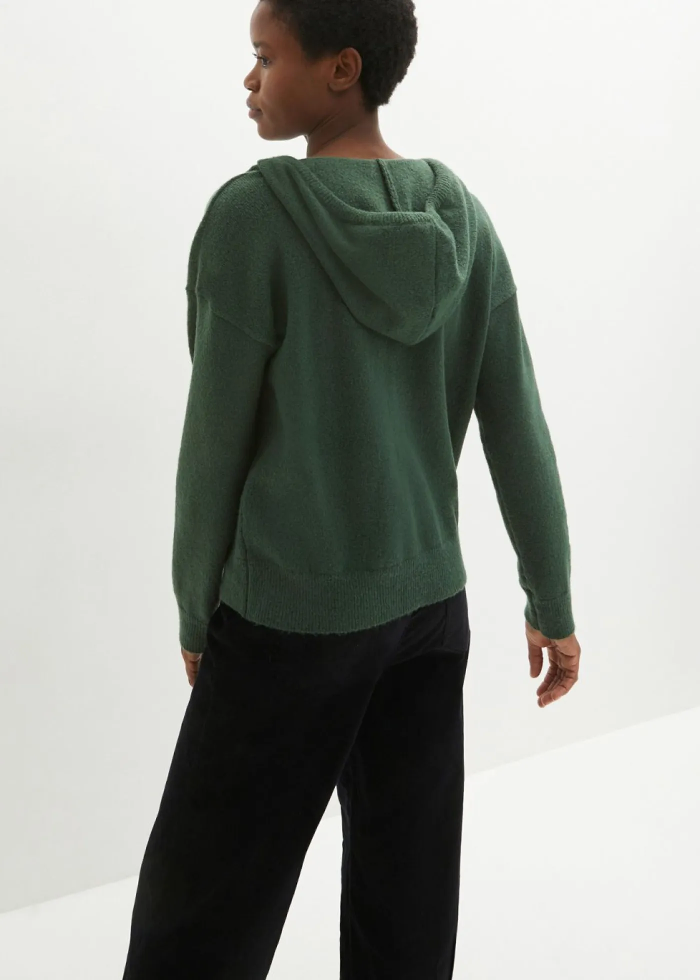 bonprix bonprix Jerséis|Ropa De Punto>Jersey de punto con escote en V y capucha Verde oscuro