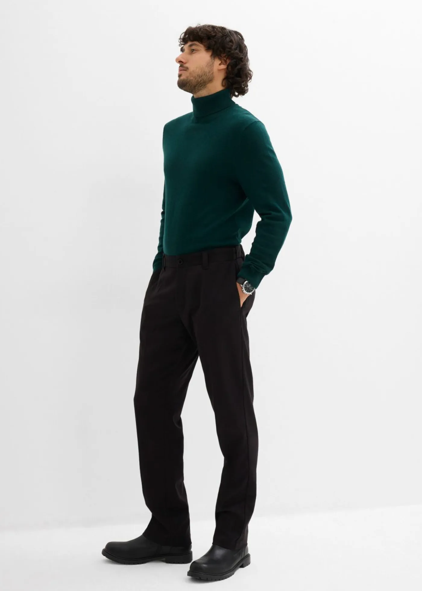 Hombre bonprix bonprix Jersey de punto fino con lana merina de calidad con cuello vuelto y corte ajustado