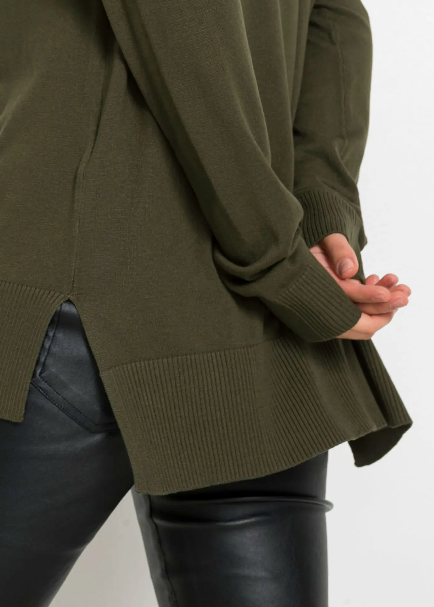 bonprix bonprix Jerséis|Ropa De Punto>Jersey de punto oversize en mezcla de viscosa Verde oliva oscuro