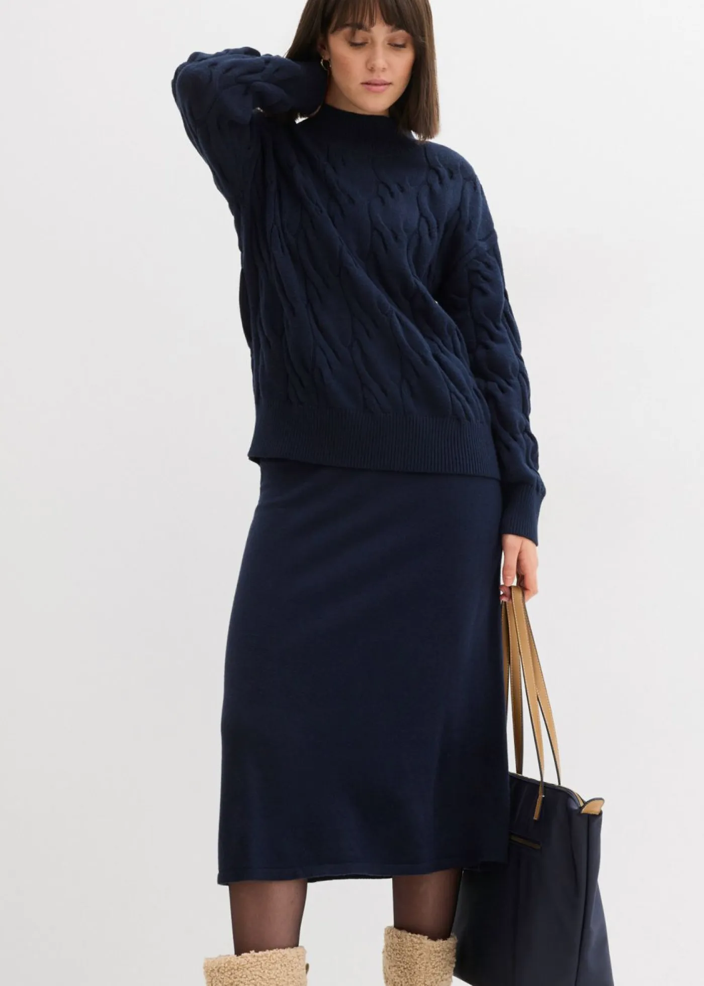 bonprix bonprix Jerséis|Ropa De Punto>Jersey holgado de mezcla de viscosa suave Azul marino