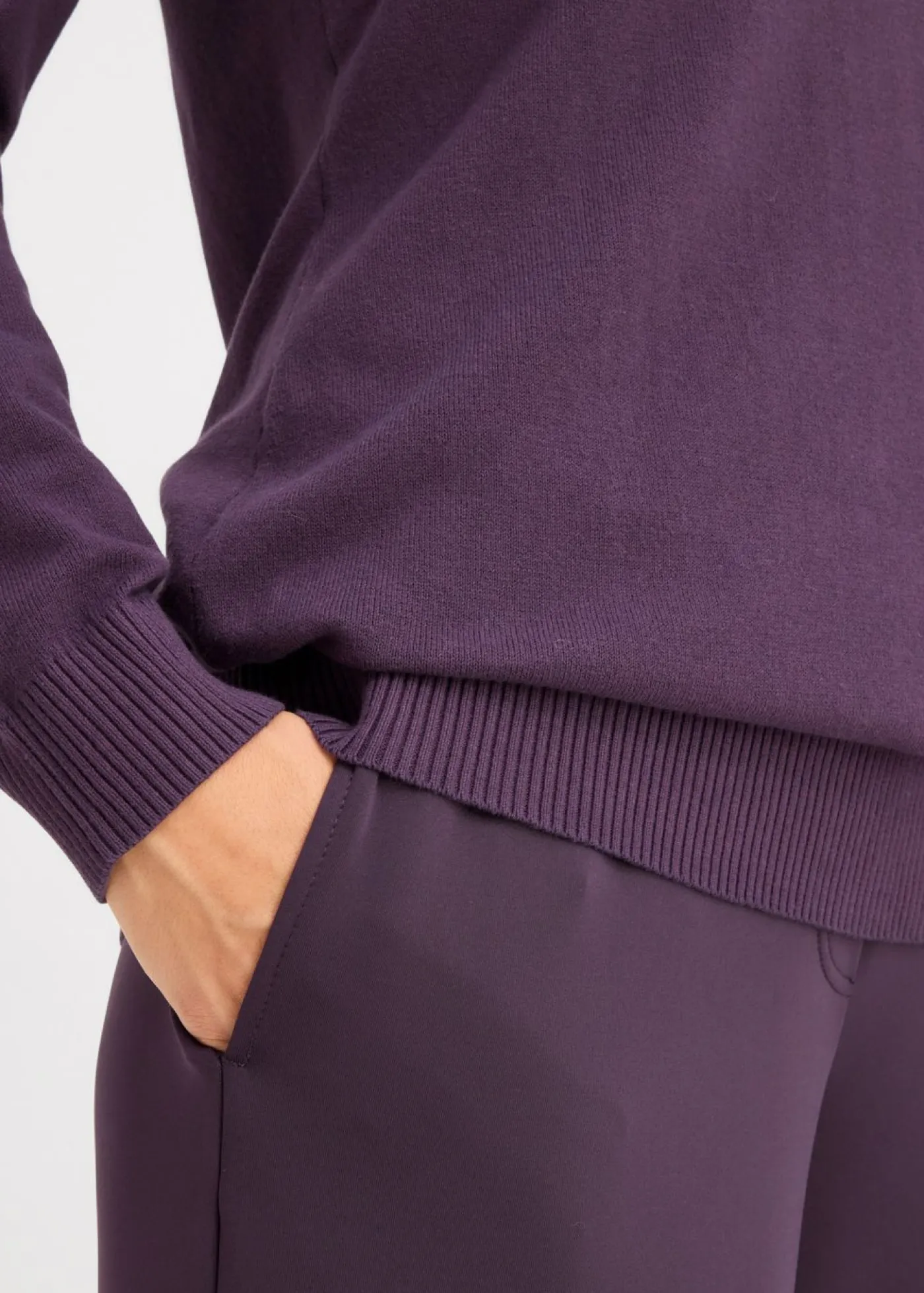 Mujer bonprix bonprix Jersey largo básico, de punto fino, con escote en V