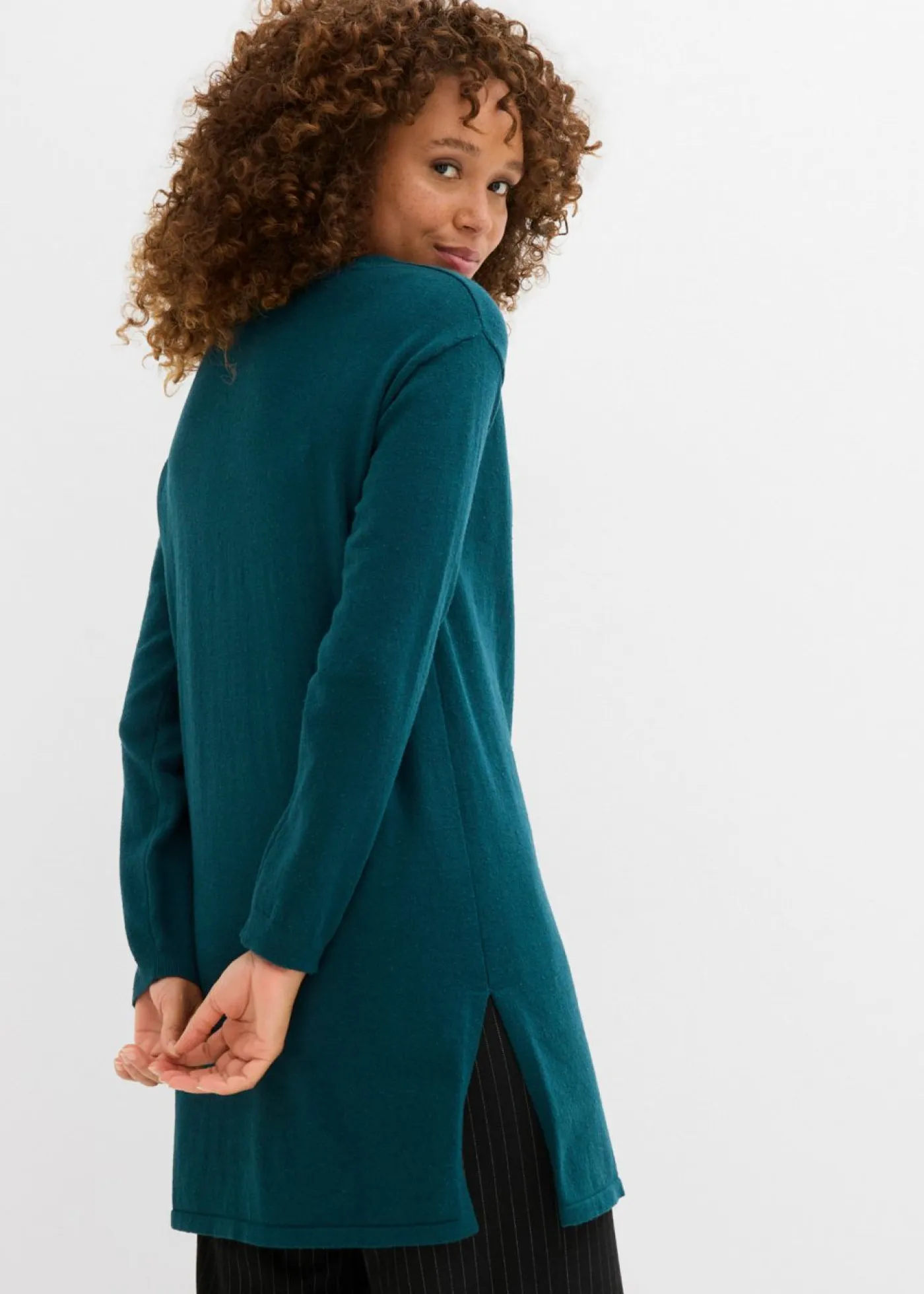 bonprix bonprix Básicos|Jerséis>Jersey largo con algodón reciclado Verde