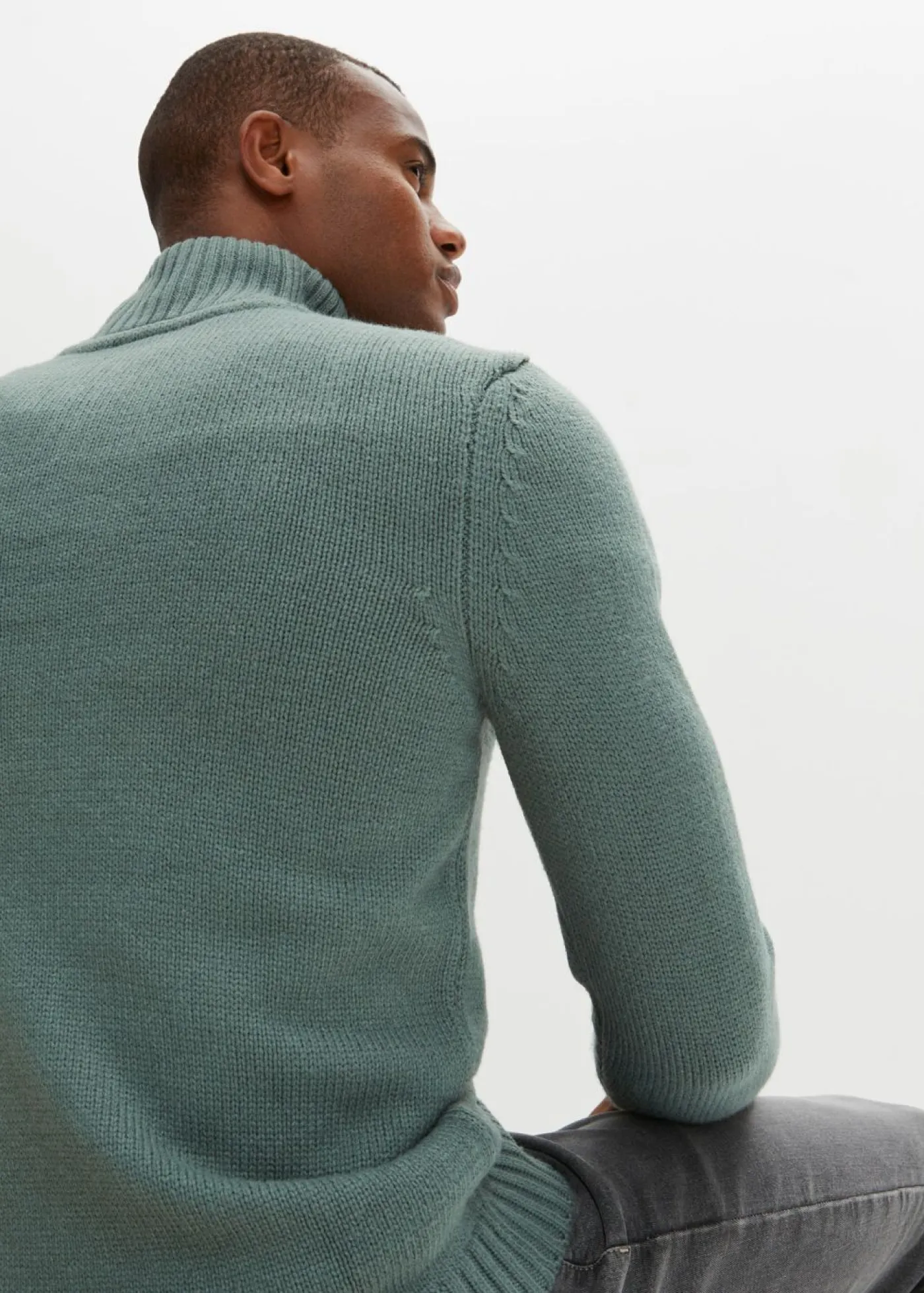 bonprix bonprix Básicos En Rebajas|Jerséis Y Cárdigans>Jersey troyer de punto grueso y patrón trenzado Verde grisáceo