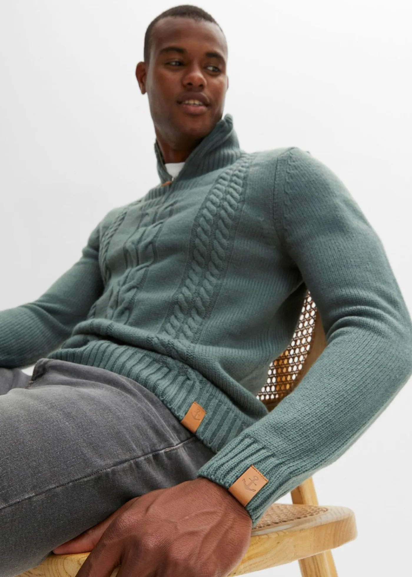 bonprix bonprix Básicos En Rebajas|Jerséis Y Cárdigans>Jersey troyer de punto grueso y patrón trenzado Verde grisáceo