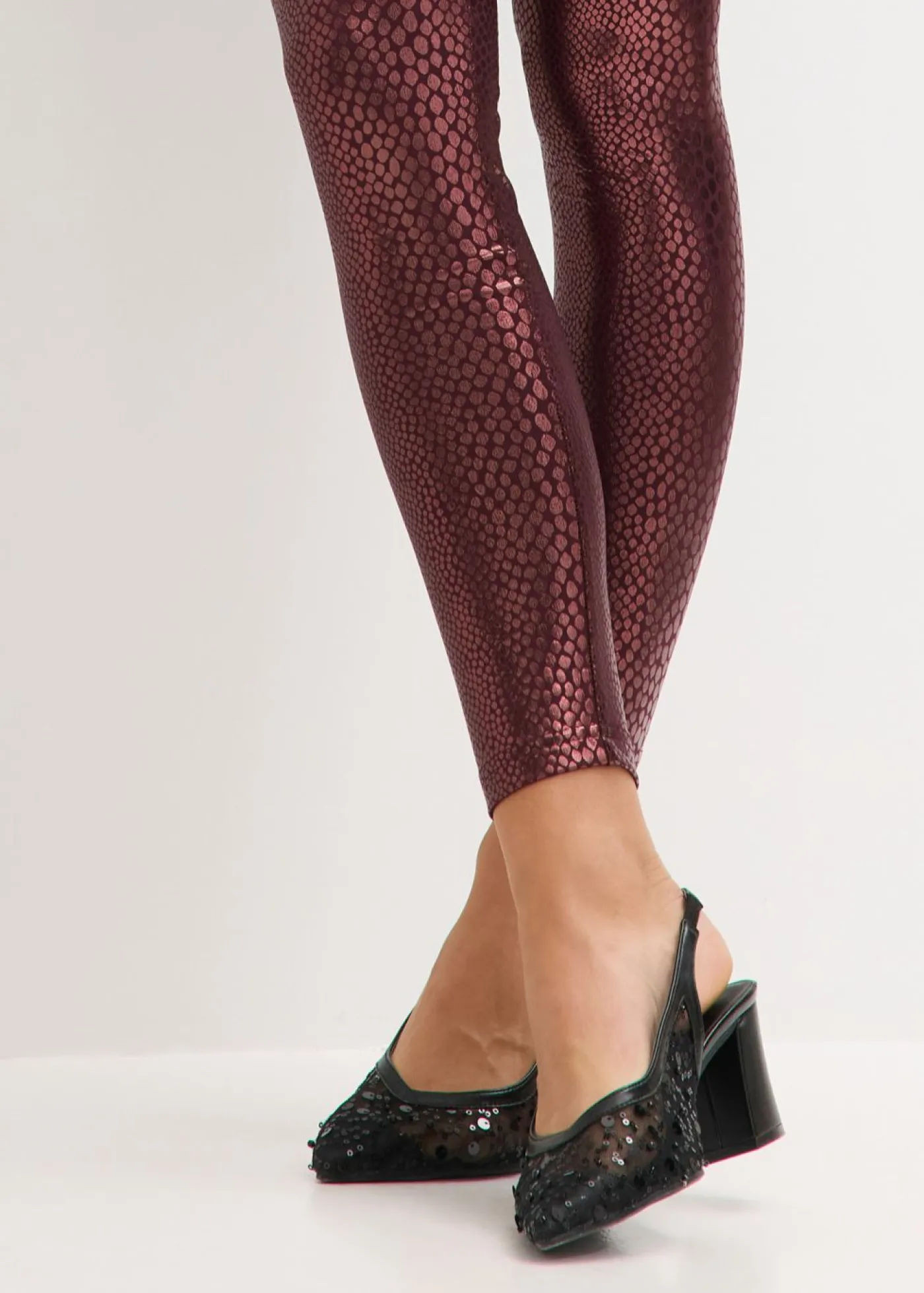 Mujer bonprix bonprix Leggings de piel sintética con alto brillo