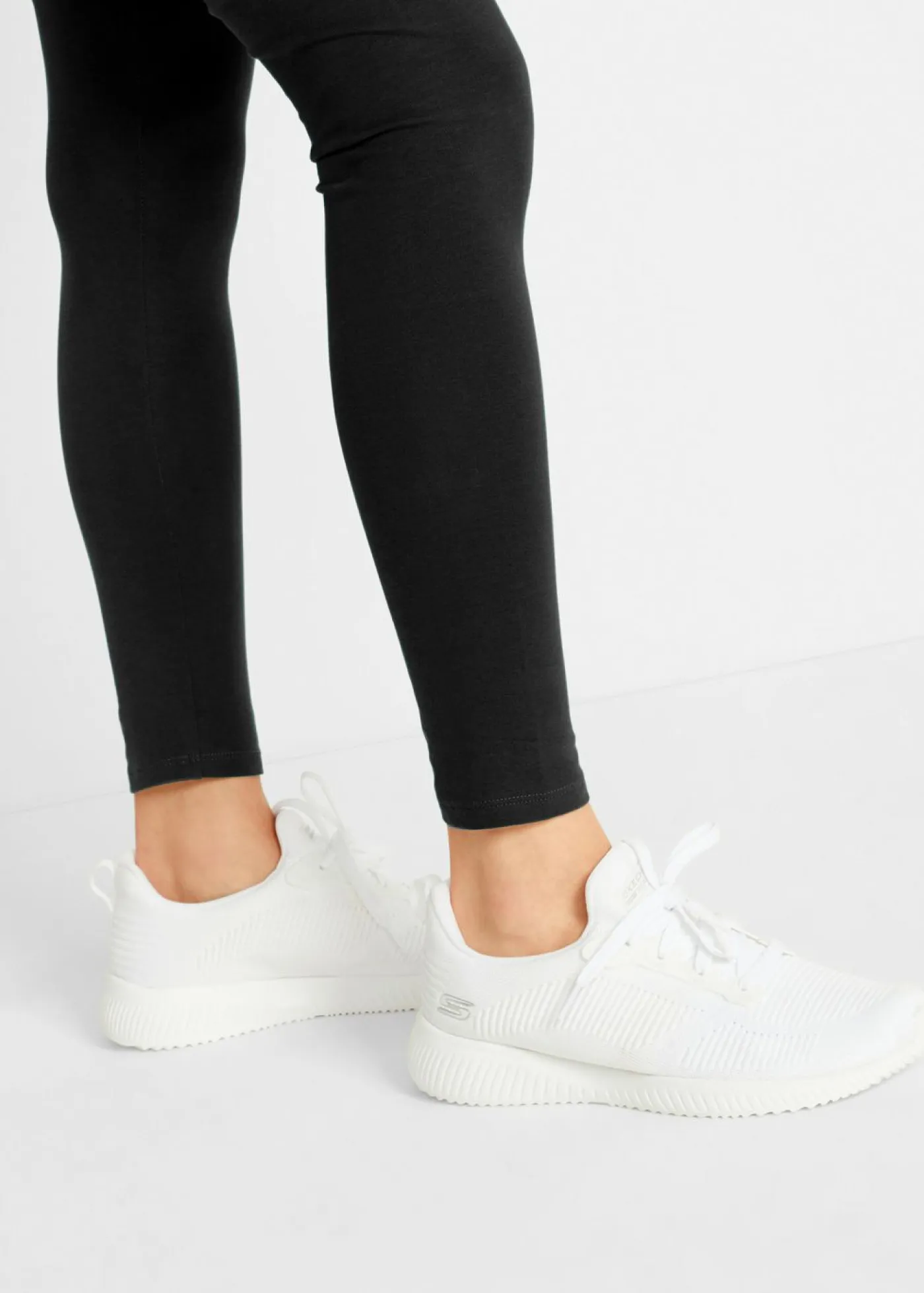 bonprix bonprix Ropa Deportiva|Pantalones>Leggings deportivos con falda, hasta el tobillo Negro con estampado gráfico