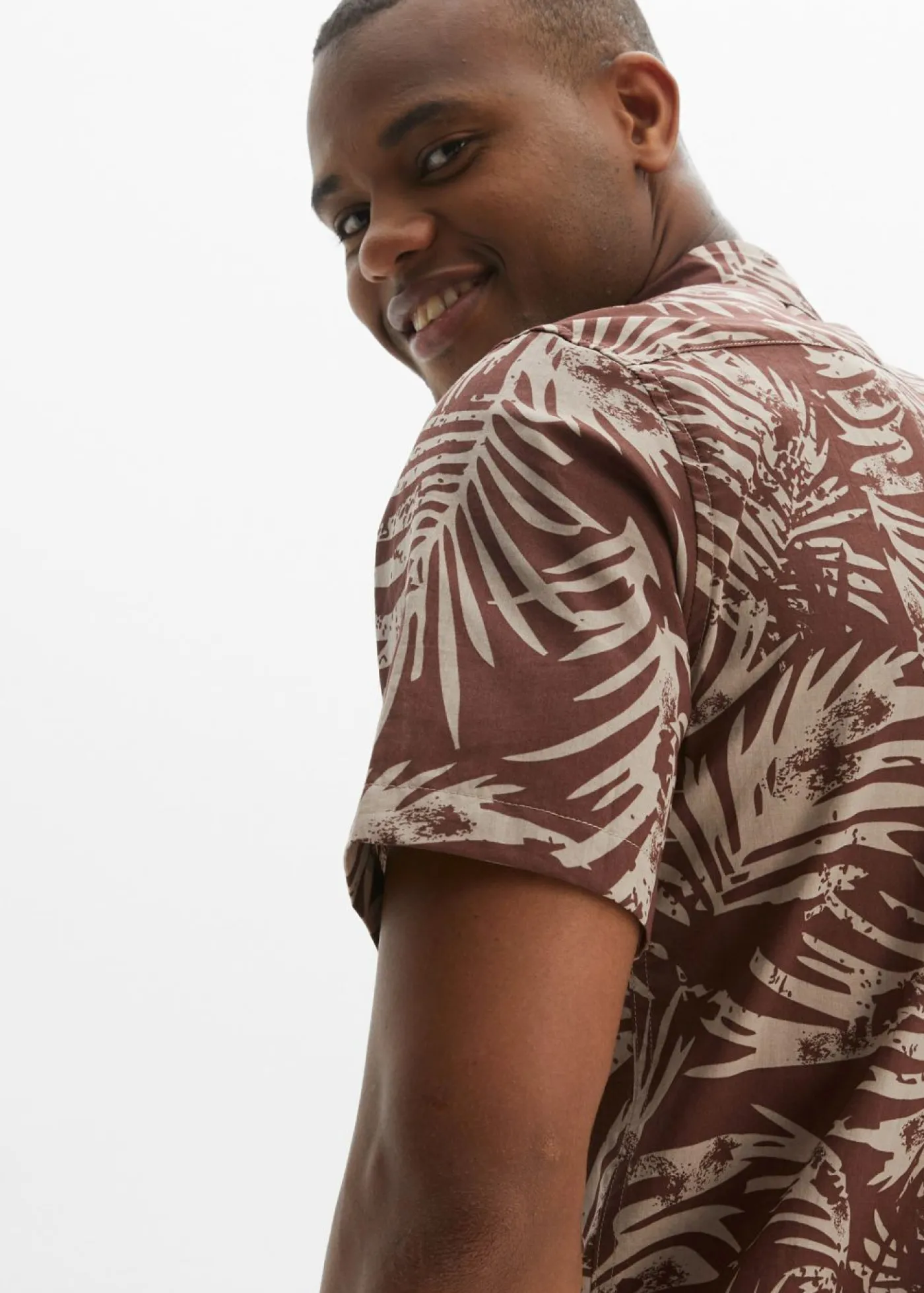 bonprix bonprix Ropa De Playa|Camisas>Ligera camisa de manga corta Marrón tierra