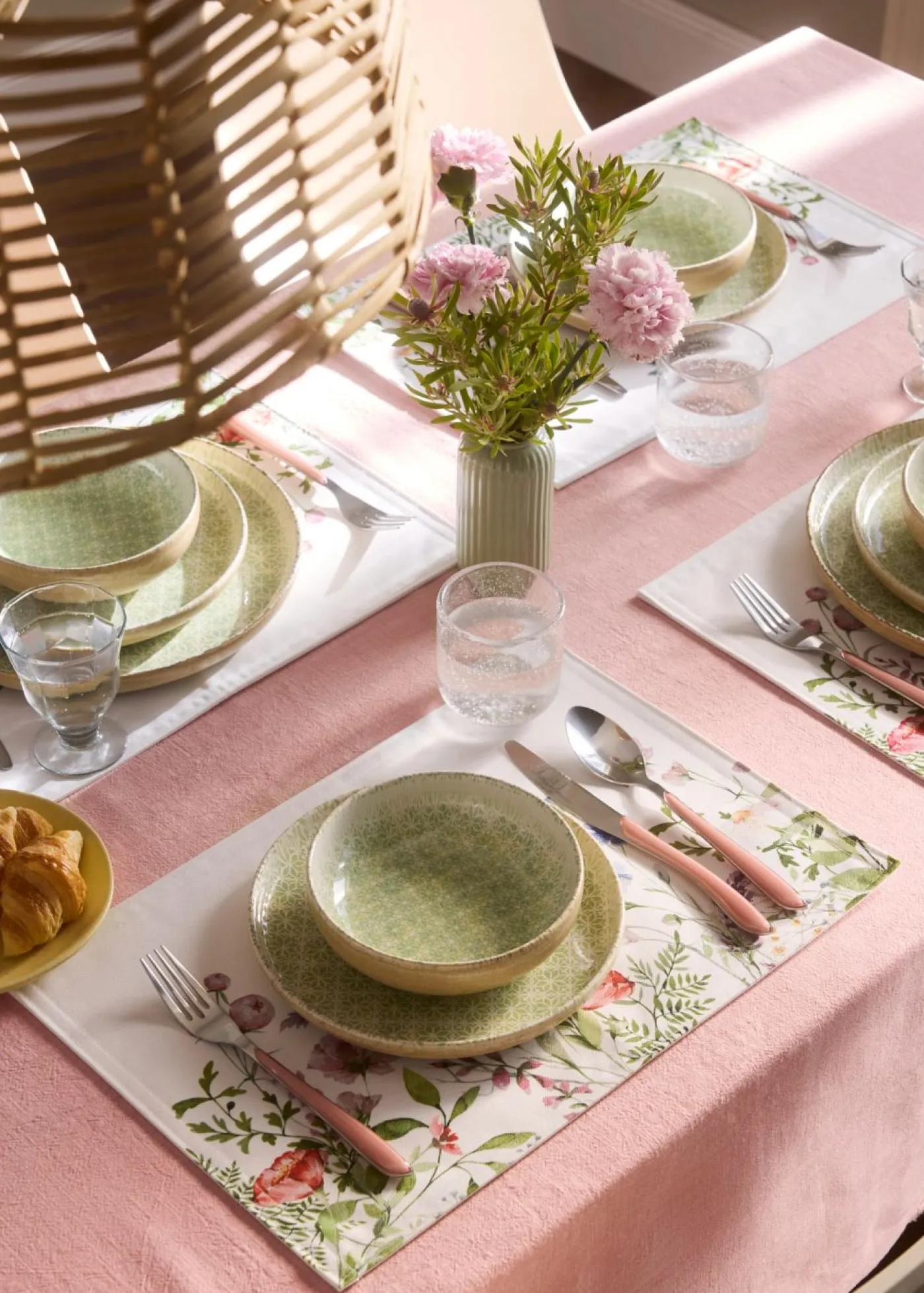 bonprix bonprix Primavera|Vajilla>Manteles individuales con estampado de flores (4 unidades) blanco-multicolor