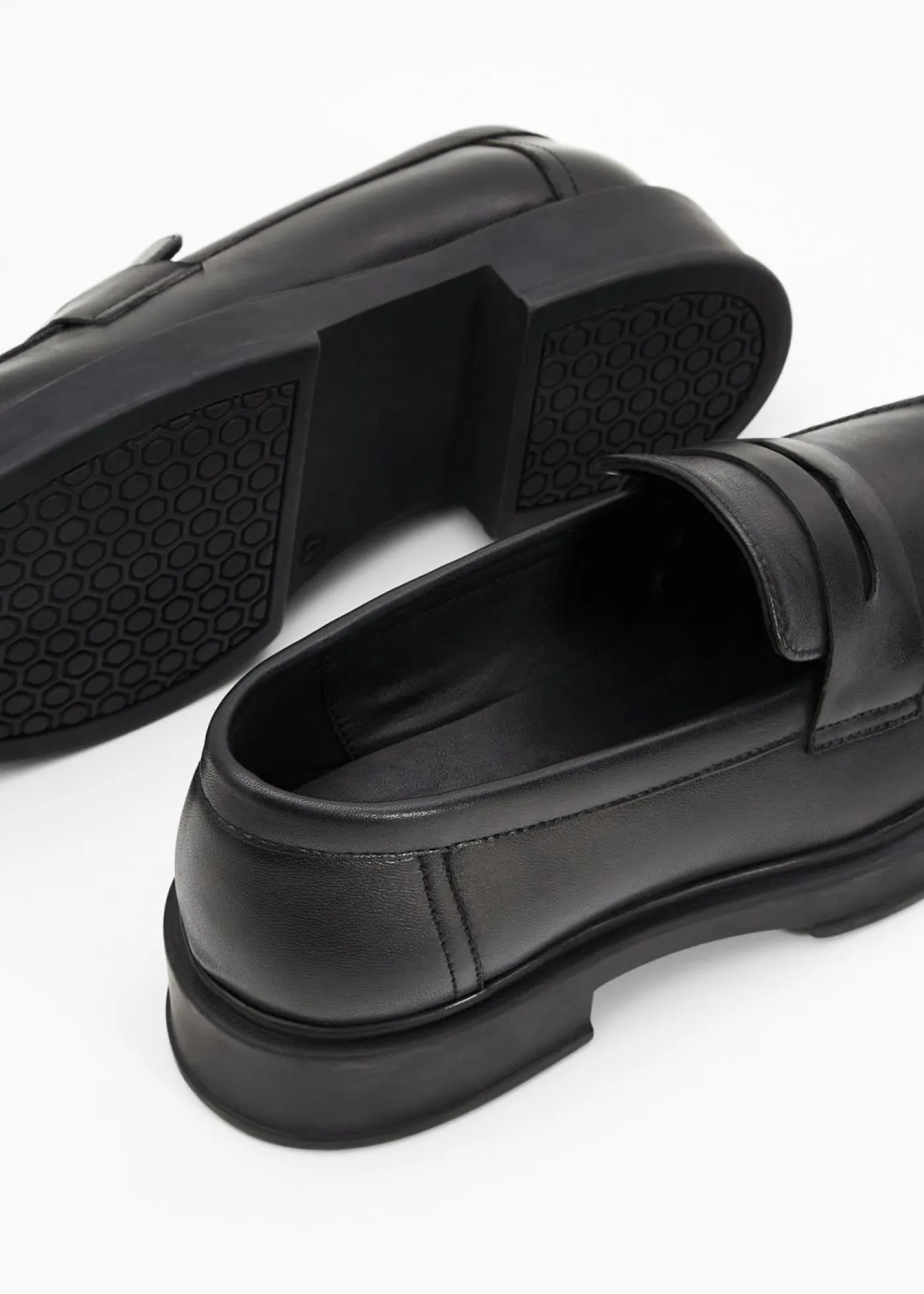 bonprix bonprix Mocasines|Zapatos Primavera-Verano>Mocasín de piel Negro