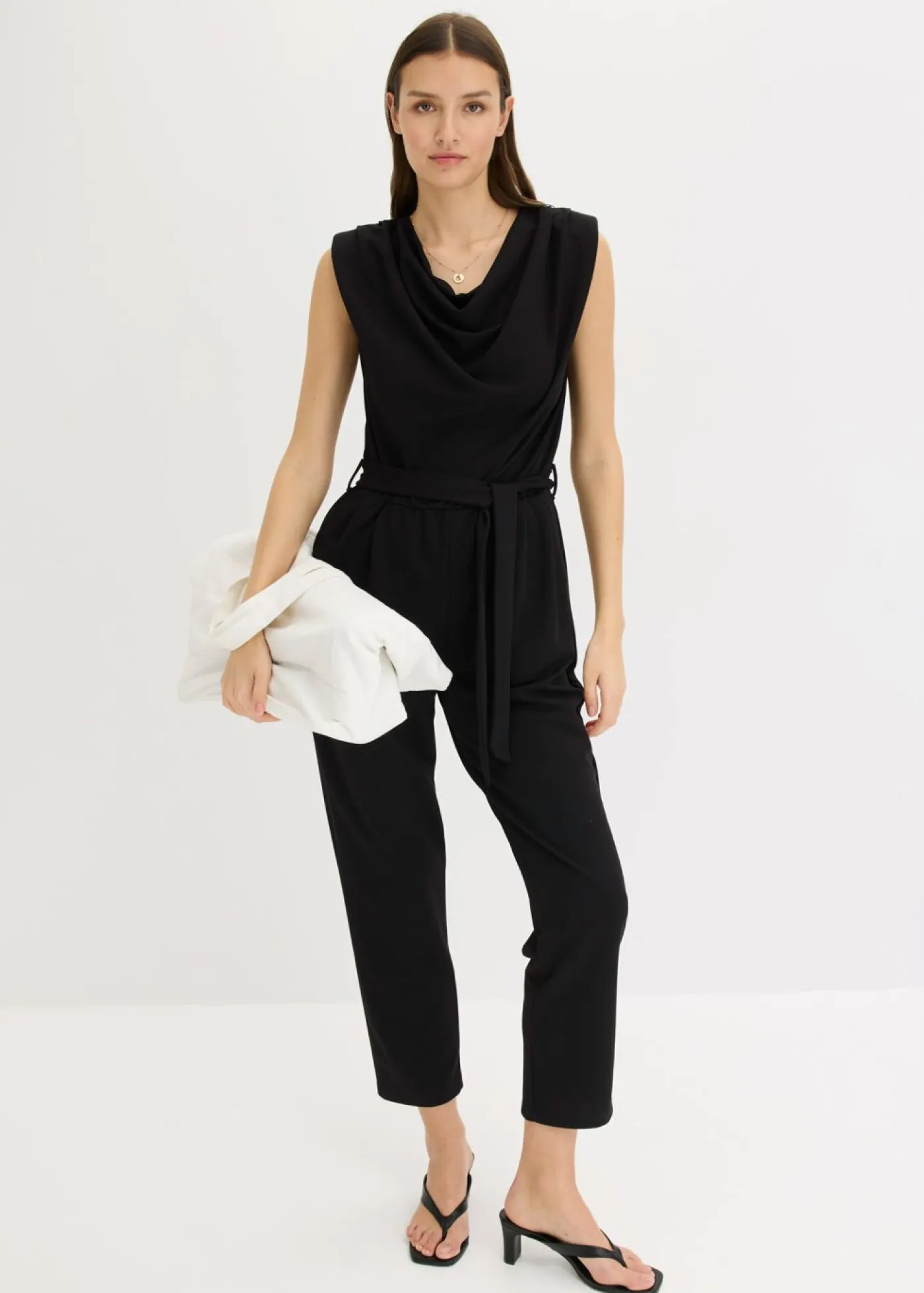 bonprix bonprix Monos>Mono de punto con hombreras Negro