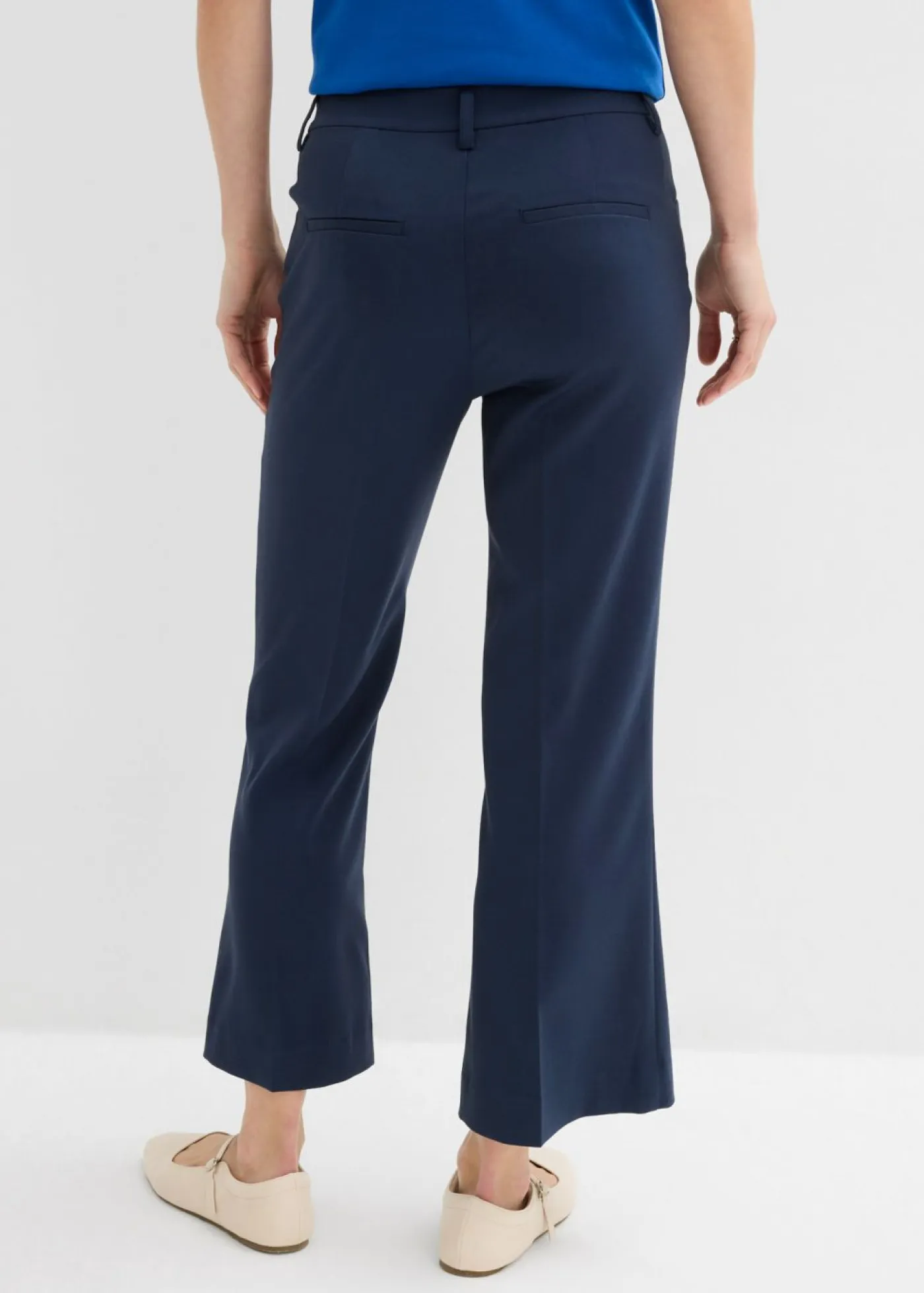 Mujer bonprix bonprix Pantalón 7/8 acampanado con botón decorativo