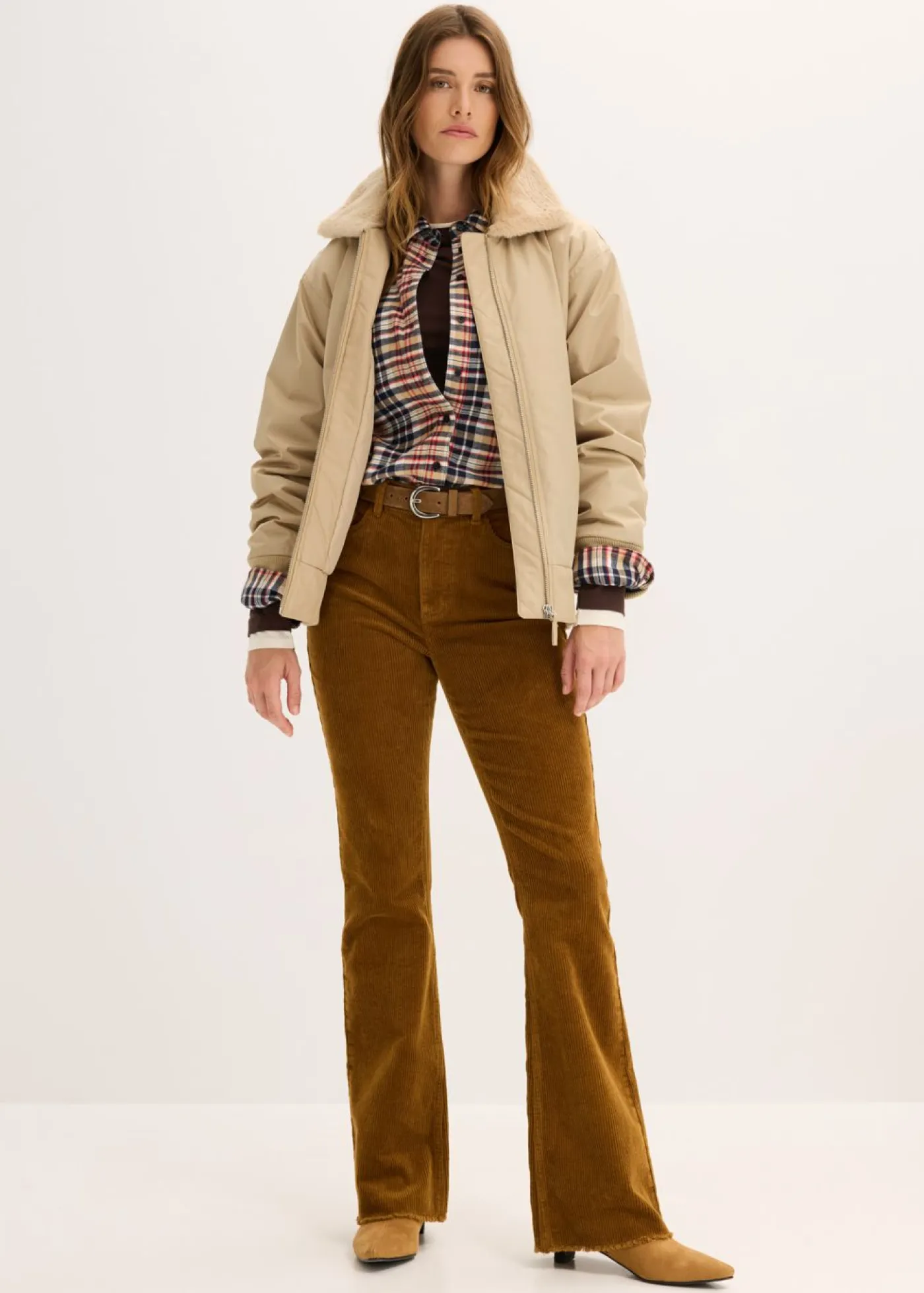 Mujer bonprix bonprix Pantalón acampanado de pana