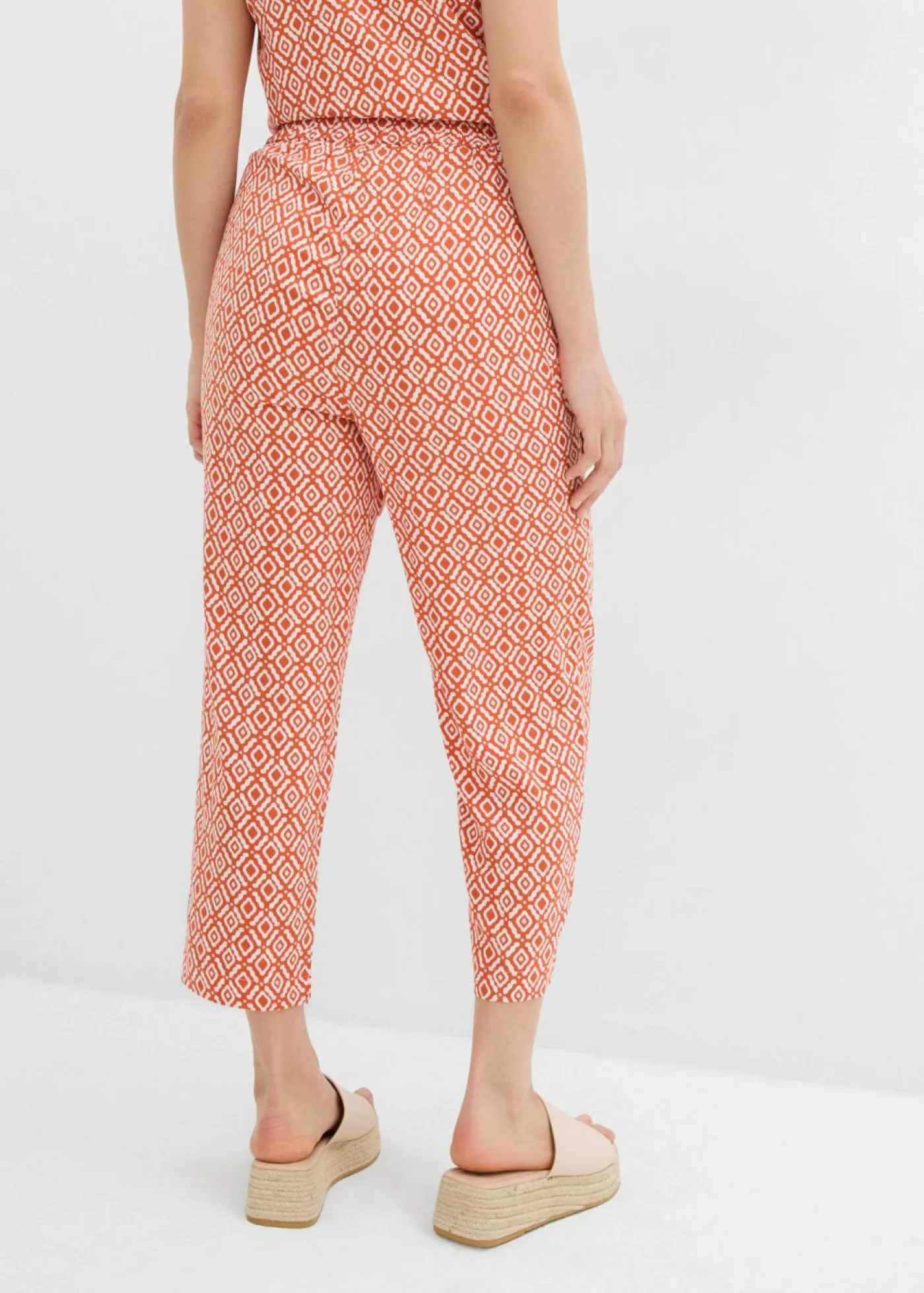 bonprix bonprix Conjuntos De Ropa|Pantalones>Pantalón bombacho de viscosa cayena-blanco lana