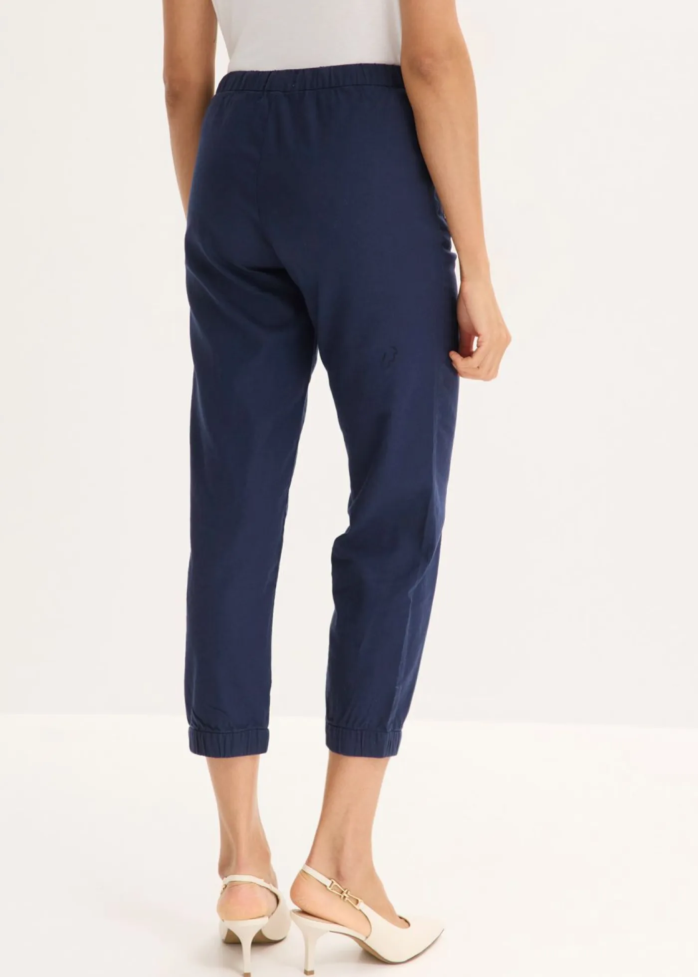 Mujer bonprix bonprix Pantalón capri de mezcla ligera de lino