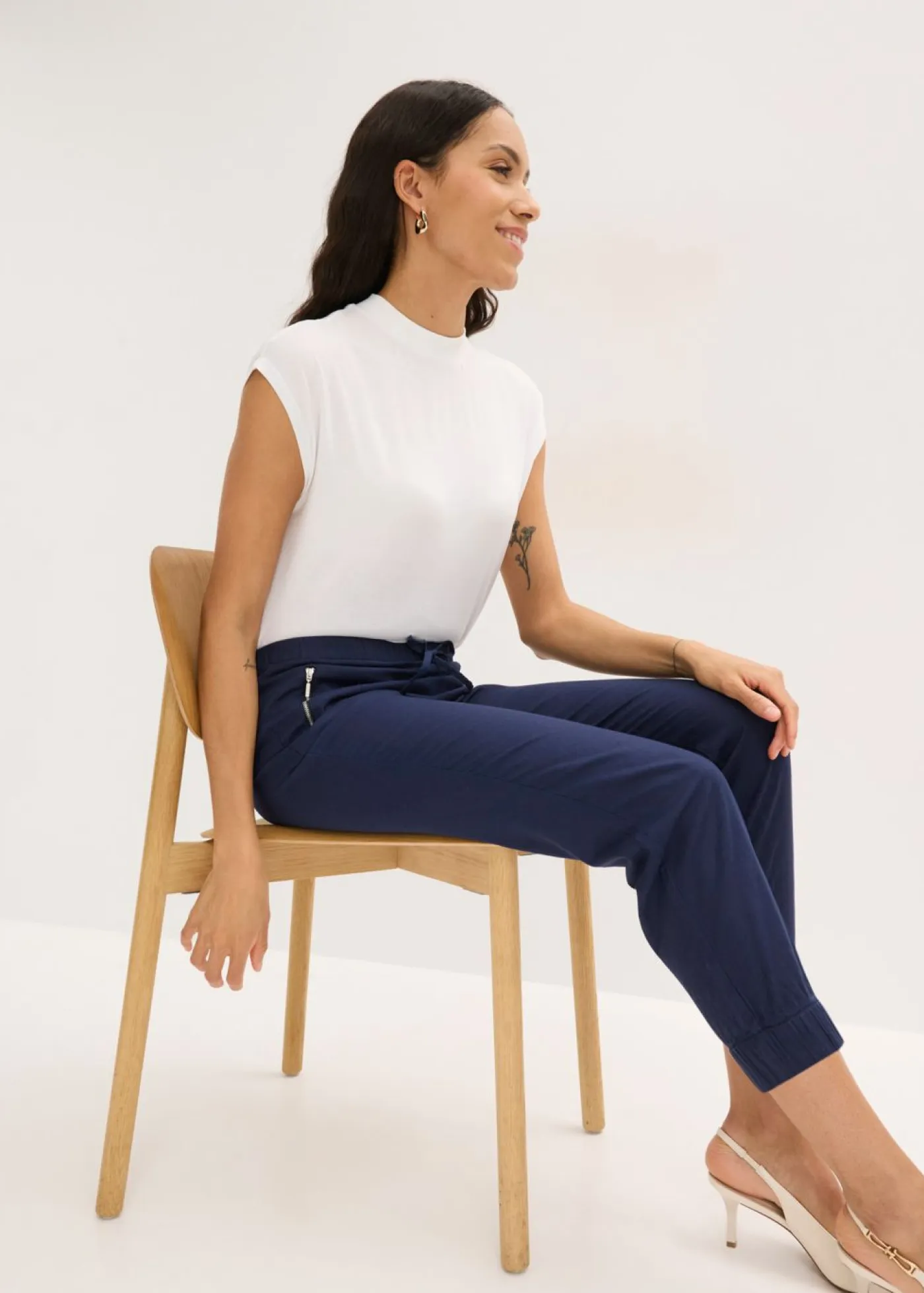 Mujer bonprix bonprix Pantalón capri de mezcla ligera de lino