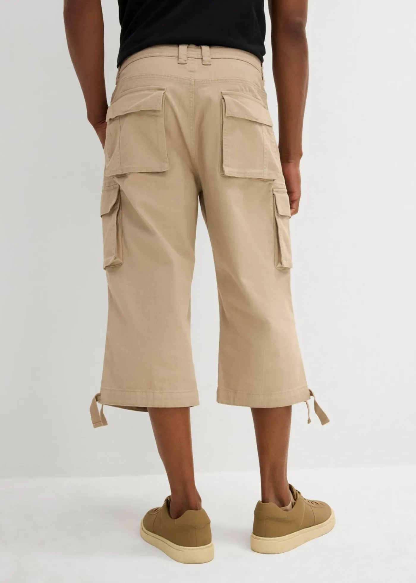 bonprix bonprix Pantalones>Pantalón capri elástico tipo cargo con corte holgado y ancho Arena